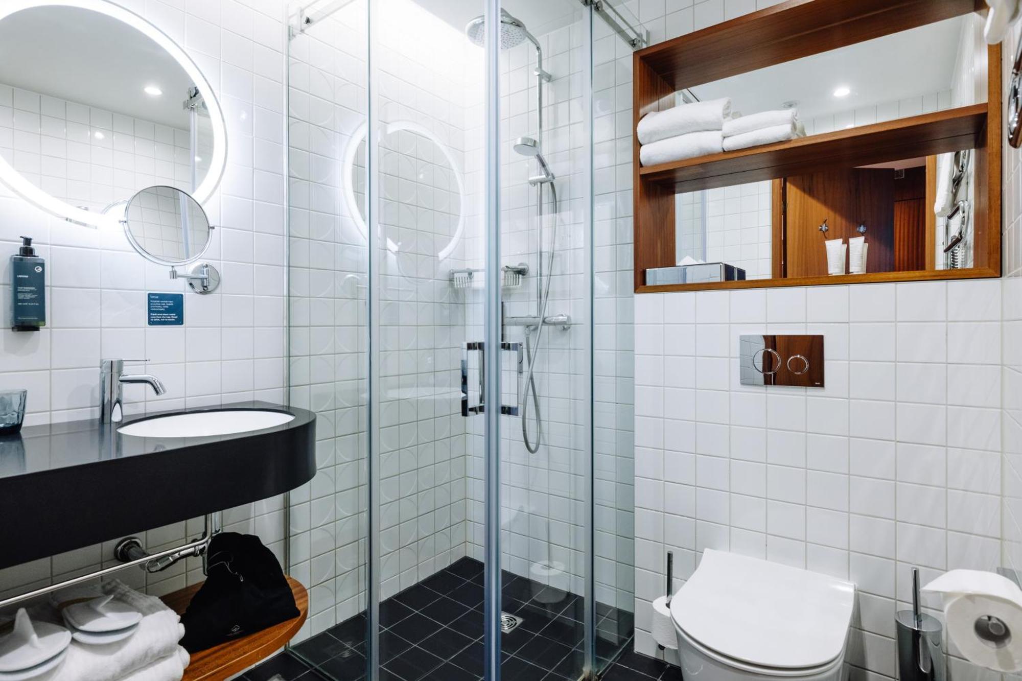 Superior Double or Twin Room,1743331078:JPEG