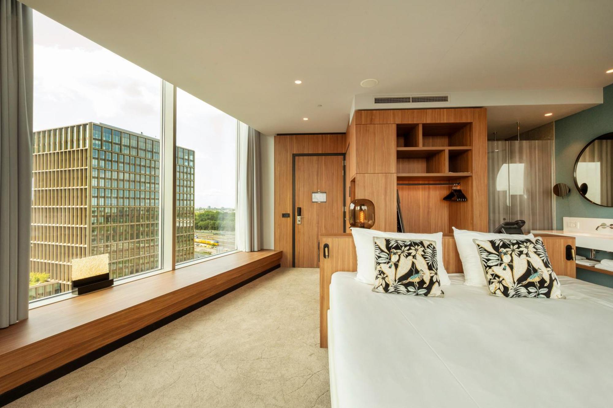 Superior King Zuidas View