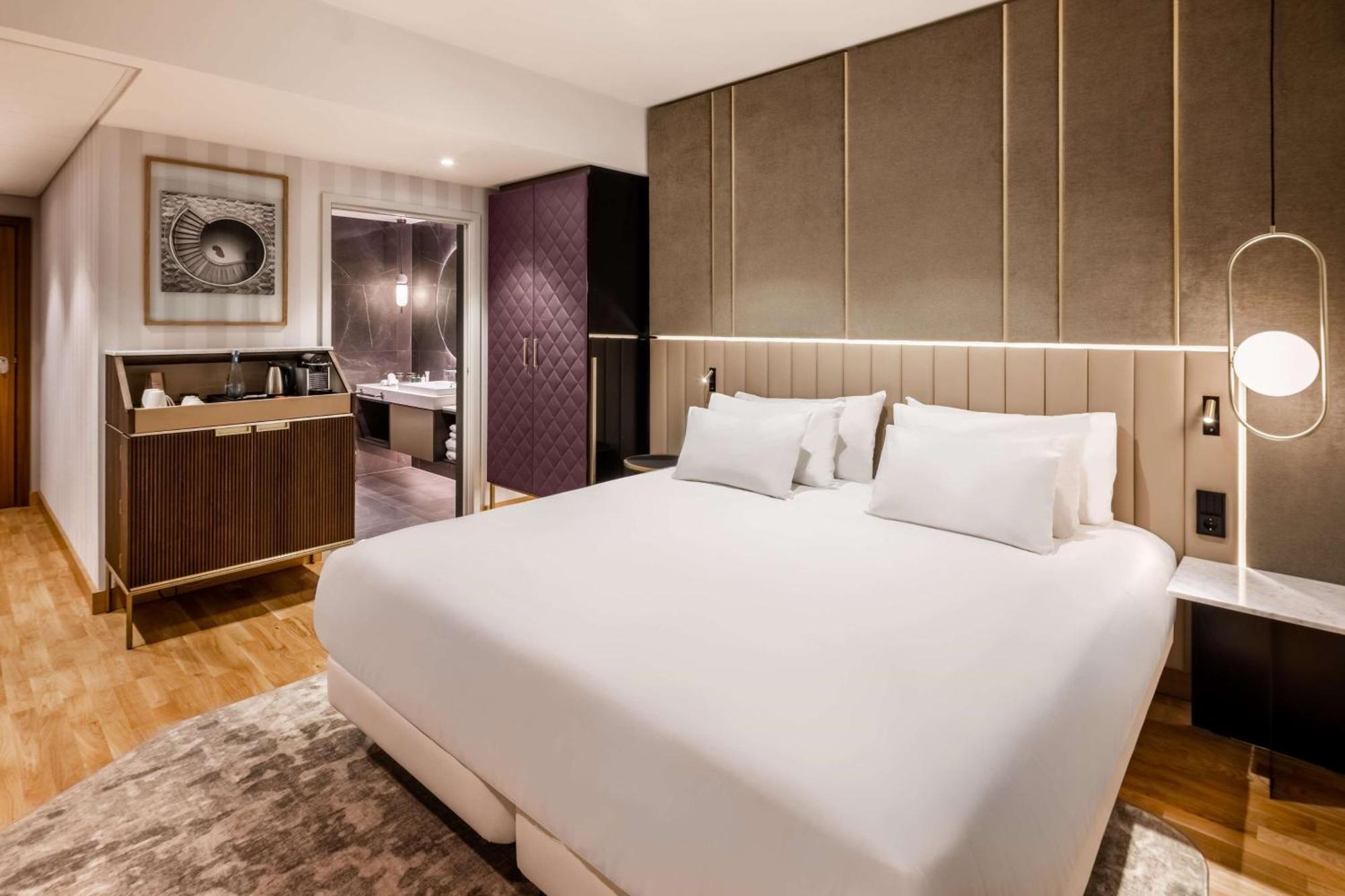 Superior Double or Twin Room,1770094599:JPEG