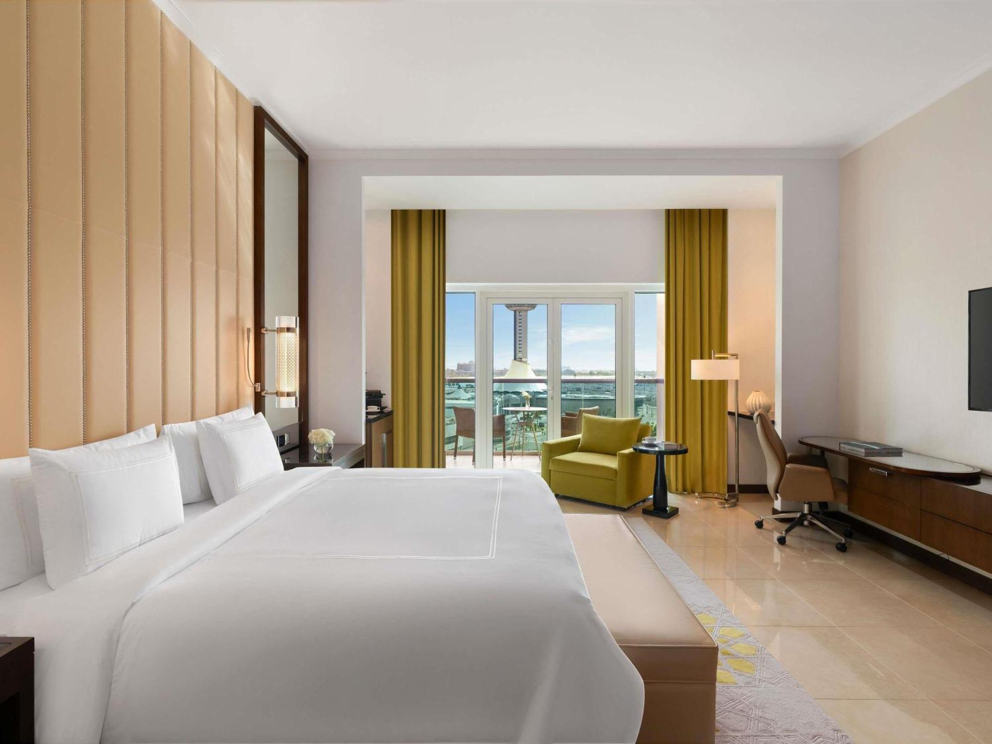Premium Room with Corniche View and Balcony