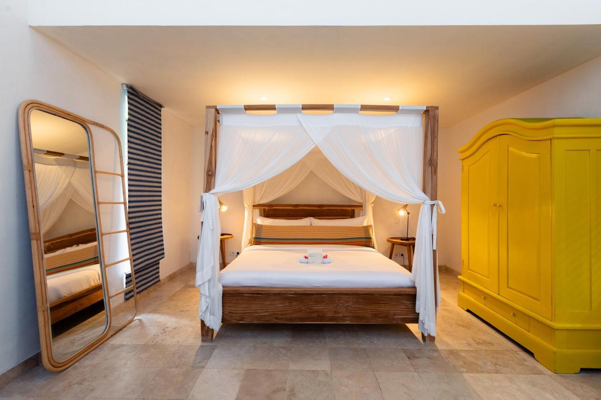 Deluxe Double Room Pool View
