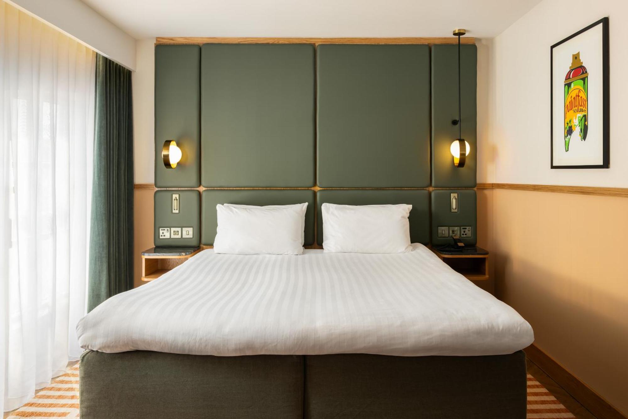 SNUG King complimentary minibar