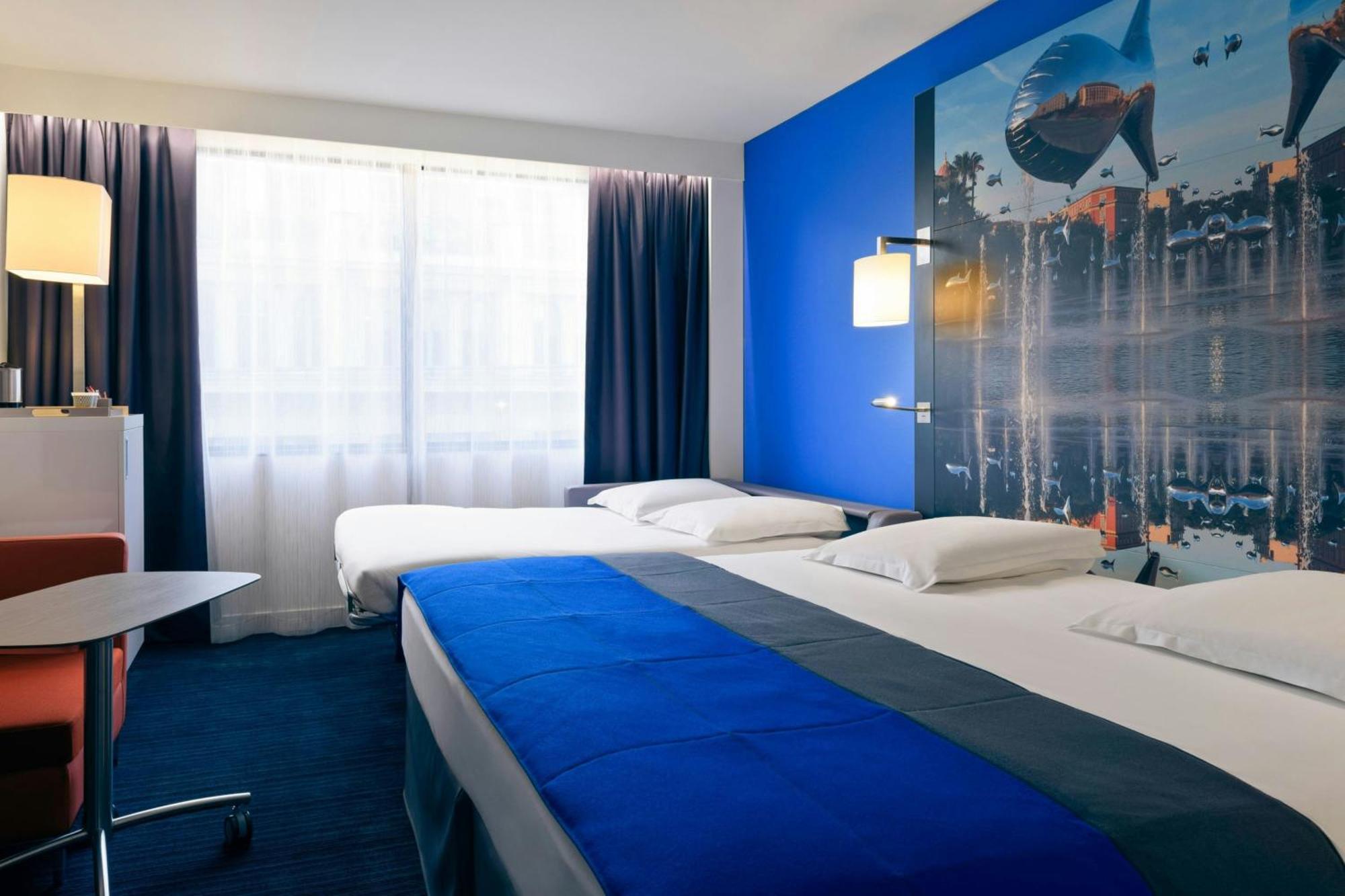Classic Queen Room with Sofa Bed and City View,1746813701:JPEG