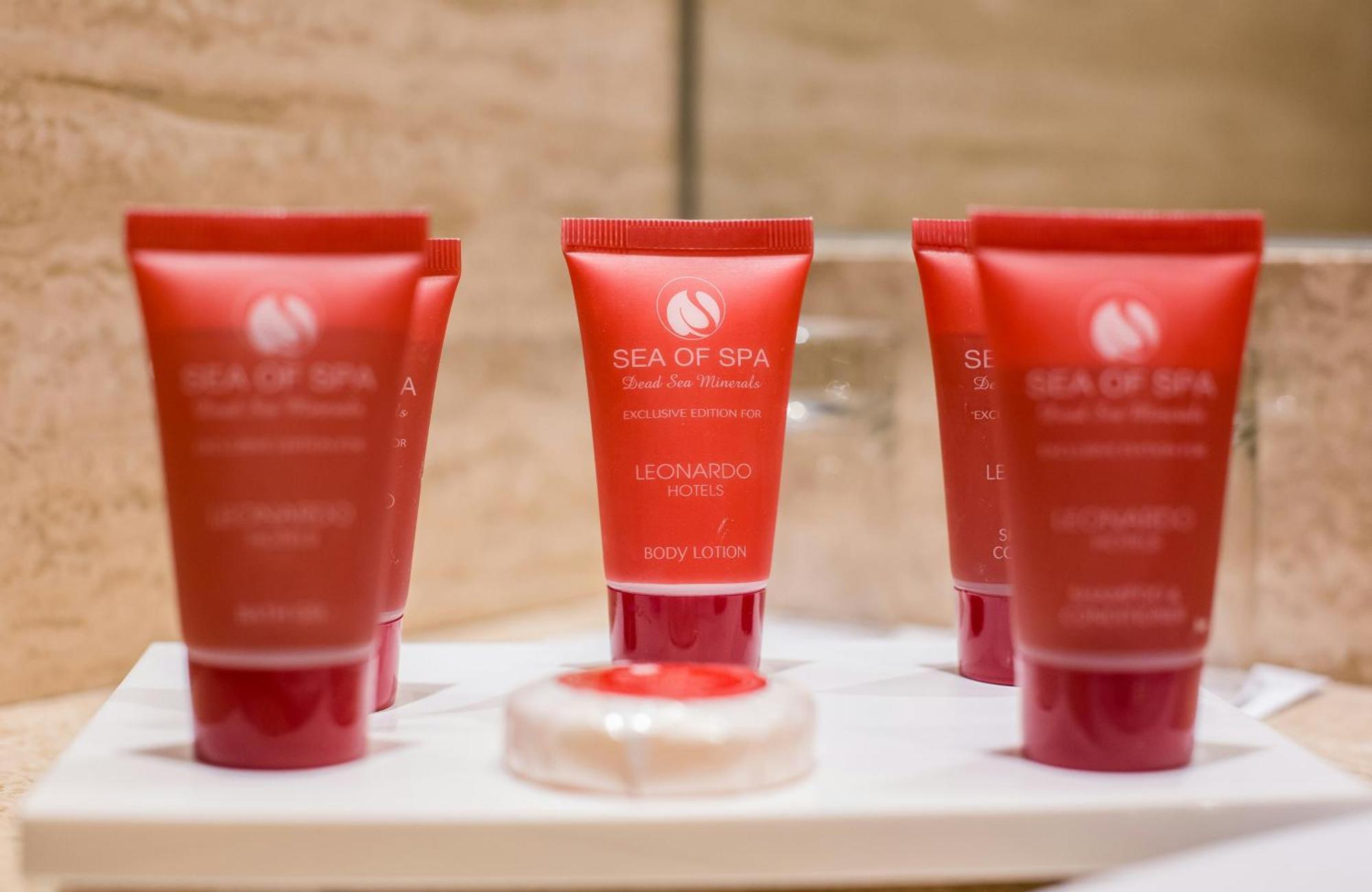 Superior Room,1746819725:JPEG