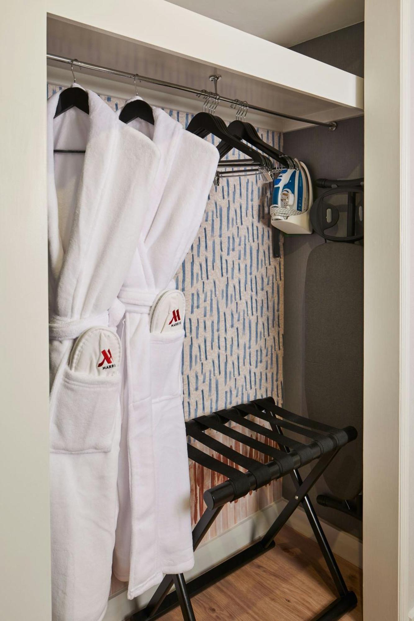 Executive King Room Executive Amenities Access