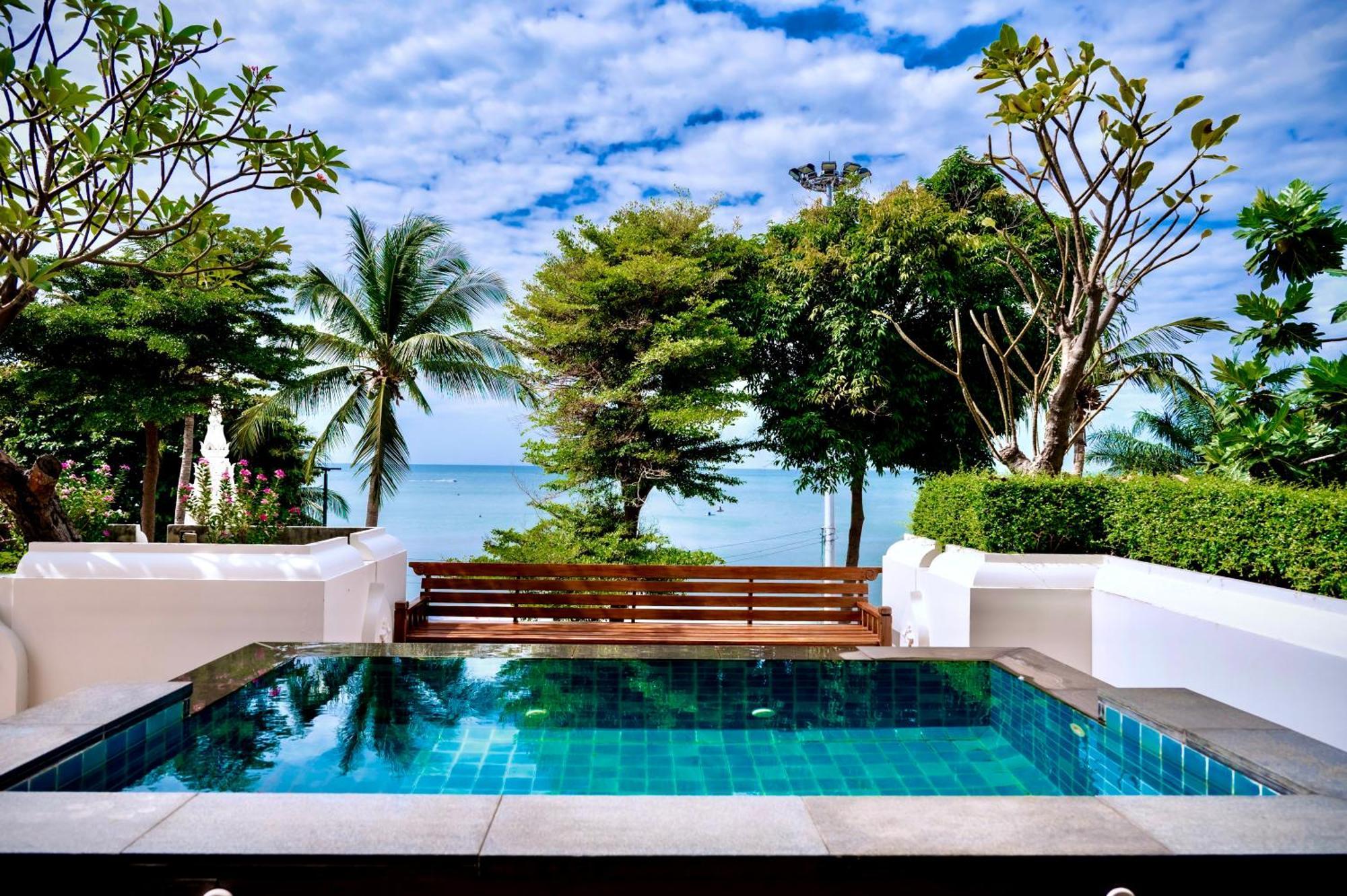 Beachfront Suite