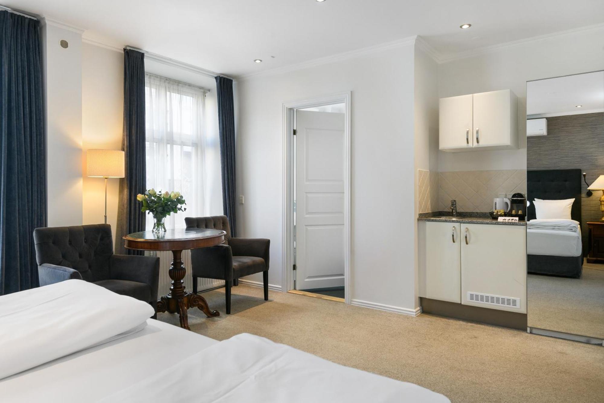 Junior Suite Spa Bath