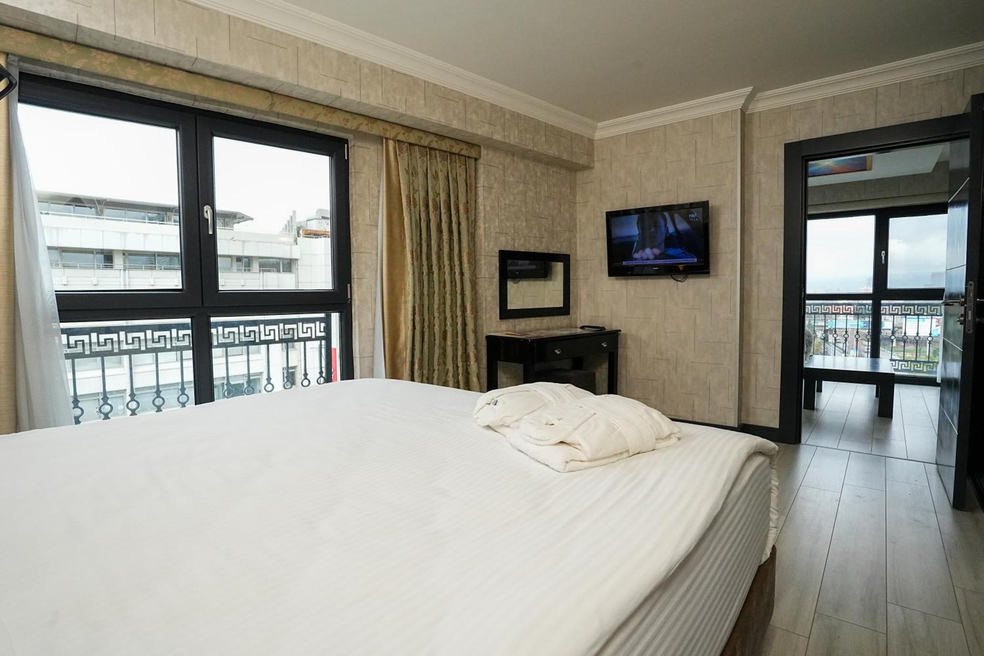 Luxury Quadruple Room