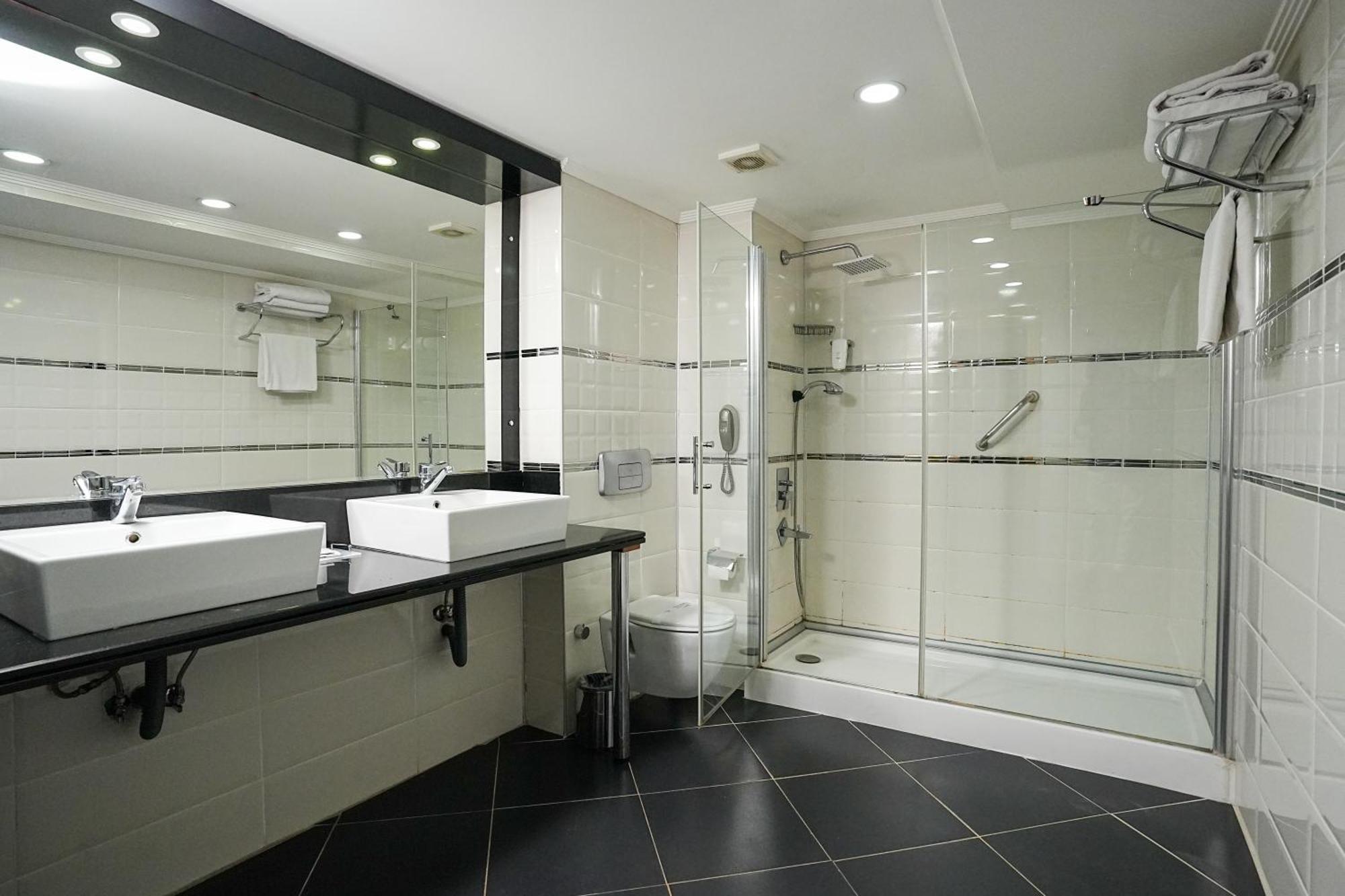 Luxury Quadruple Room