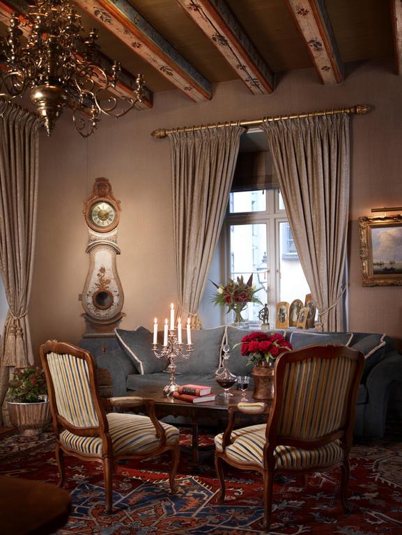 Luxury Suite,1706431233:JPEG