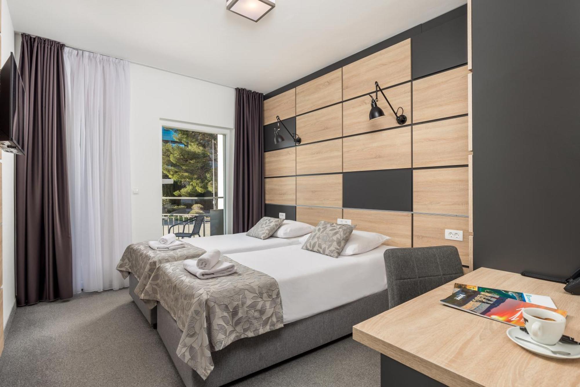 Standard Double or Twin Room Balcony Garden View