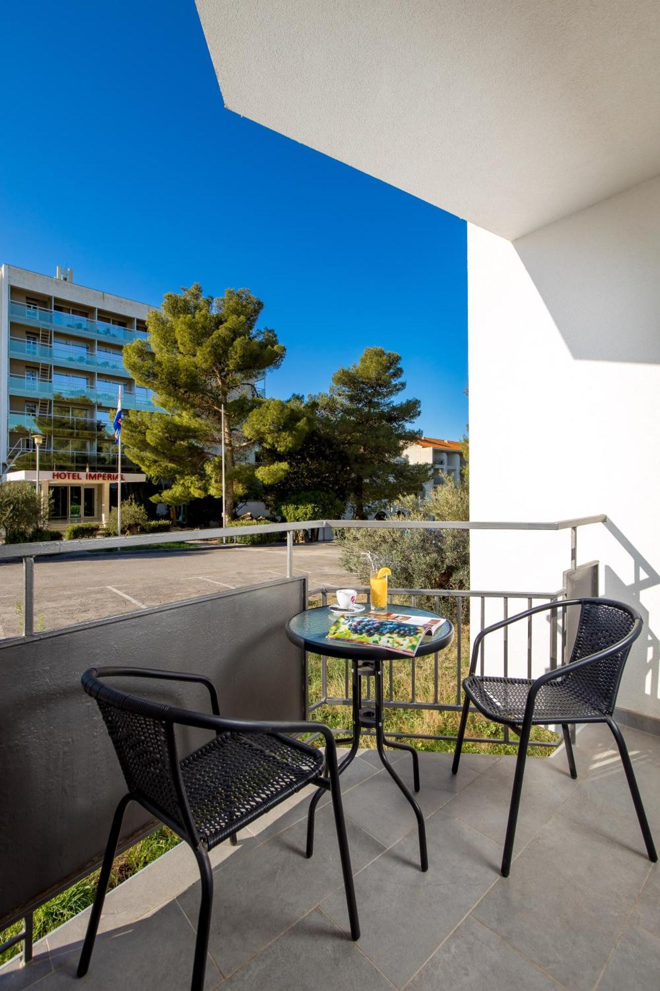 Standard Double or Twin Room Balcony Garden View
