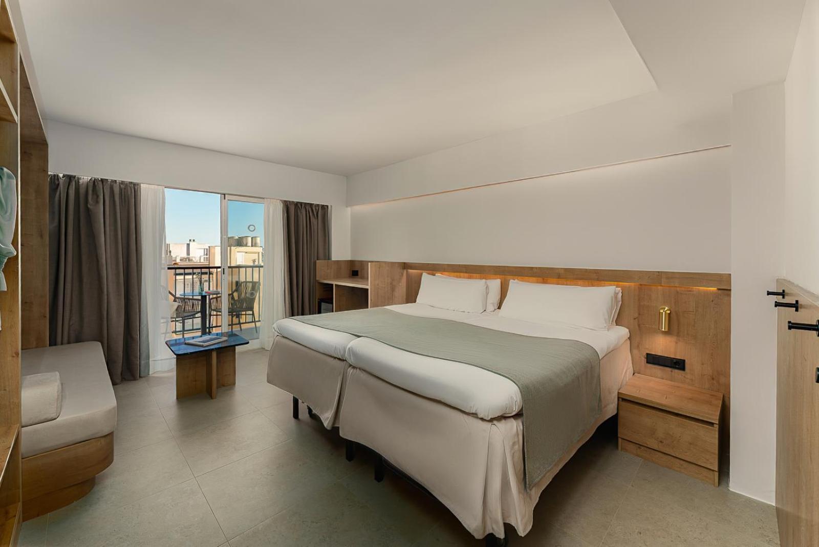 Twin Room with Lateral Sea View,1756772117:JPEG