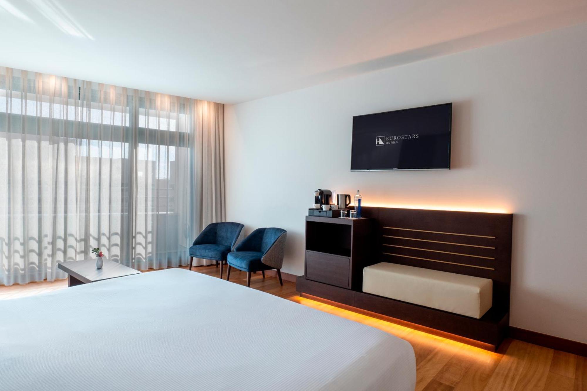 Premier Room with Balcony,1758275071:JPEG