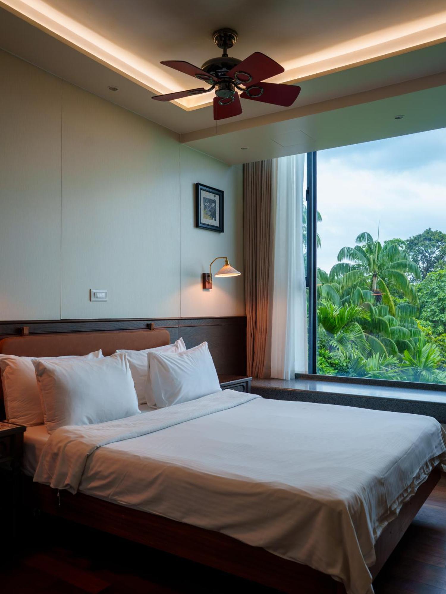 Roof Garden Suite Queen
