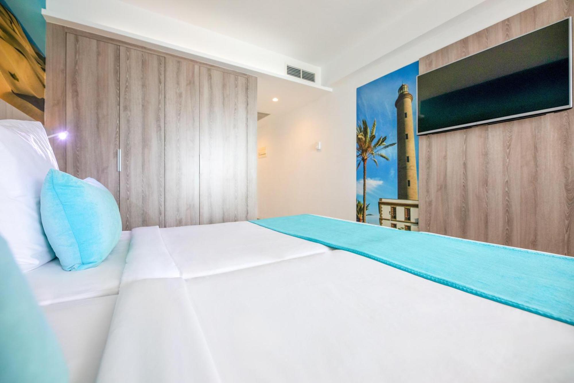 Deluxe Double Room with Side Sea View,1758278943:JPEG