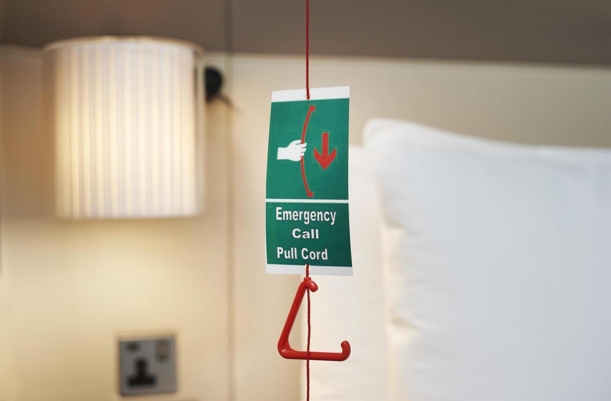 Rom med queen-size-seng – Tilrettelagt for funksjonshemmede