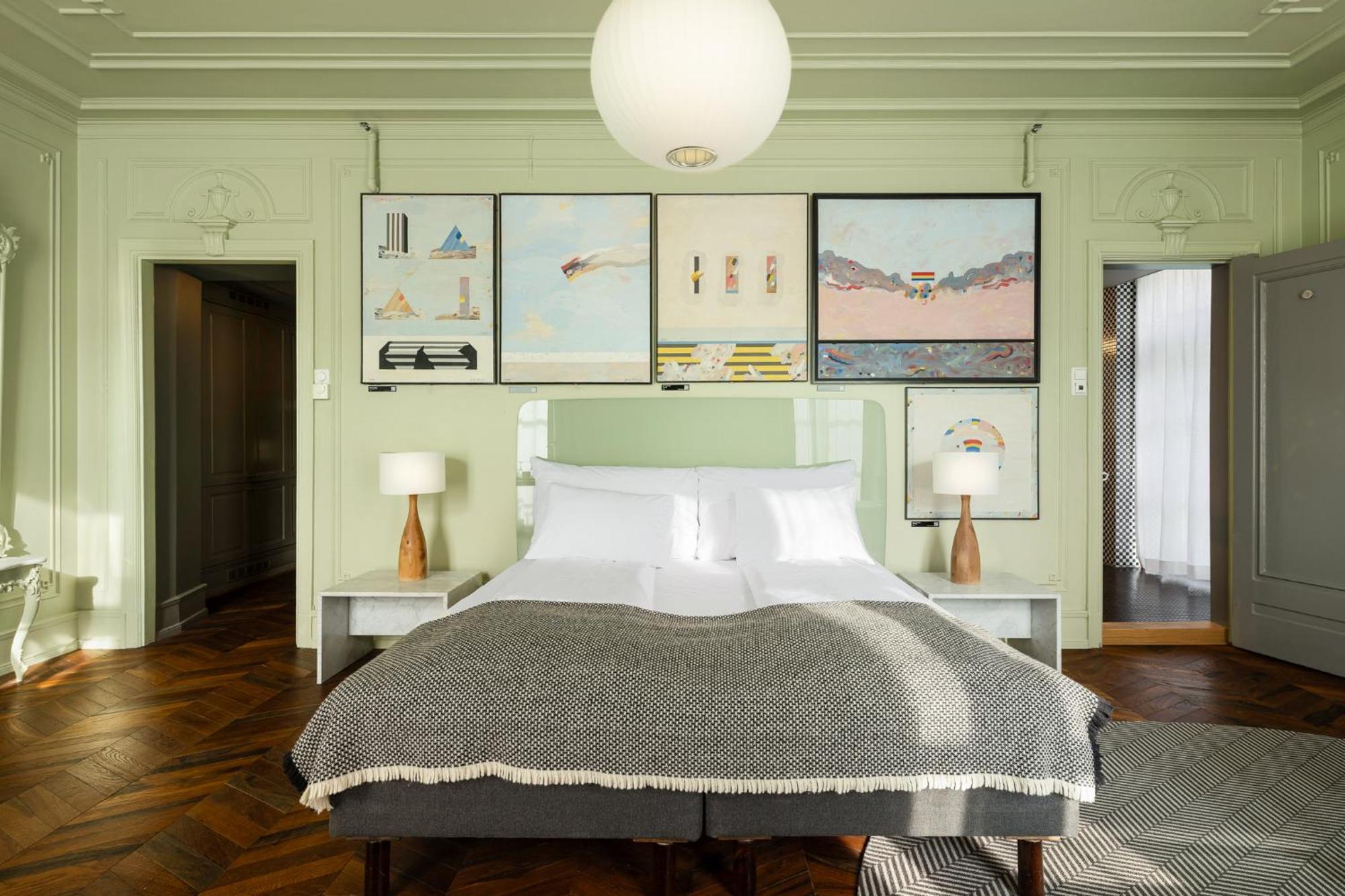 Junior King Suite