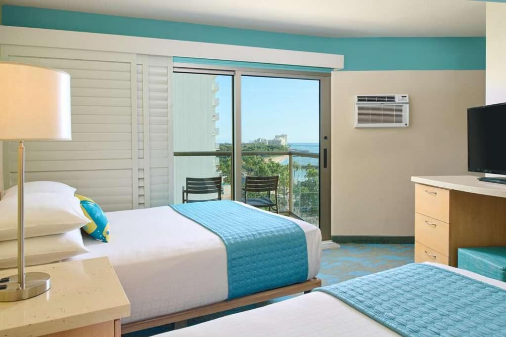 Room with Ocean View,1758333710:JPEG