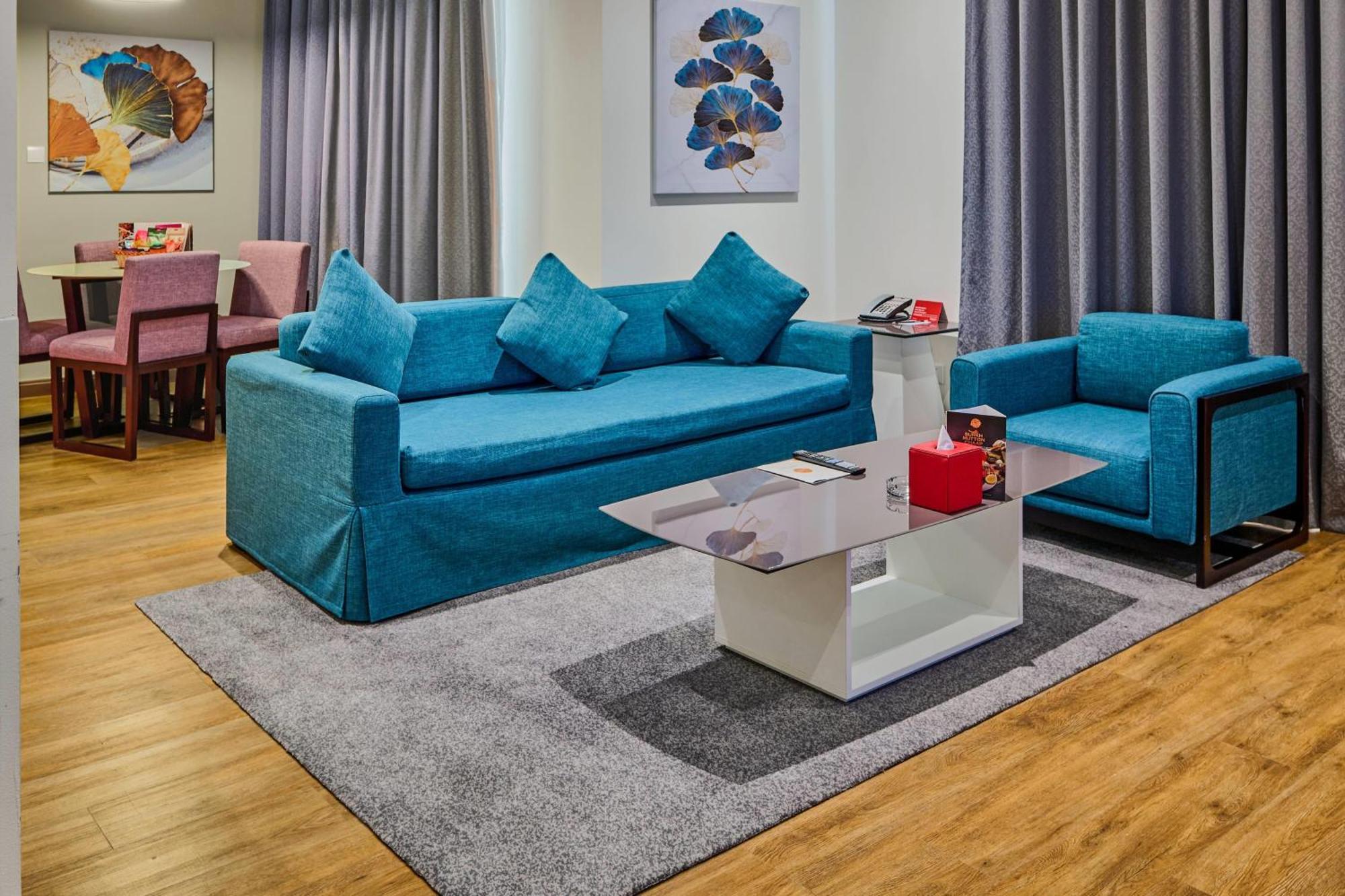 One-Bedroom King Suite with City View,1758371818:JPEG