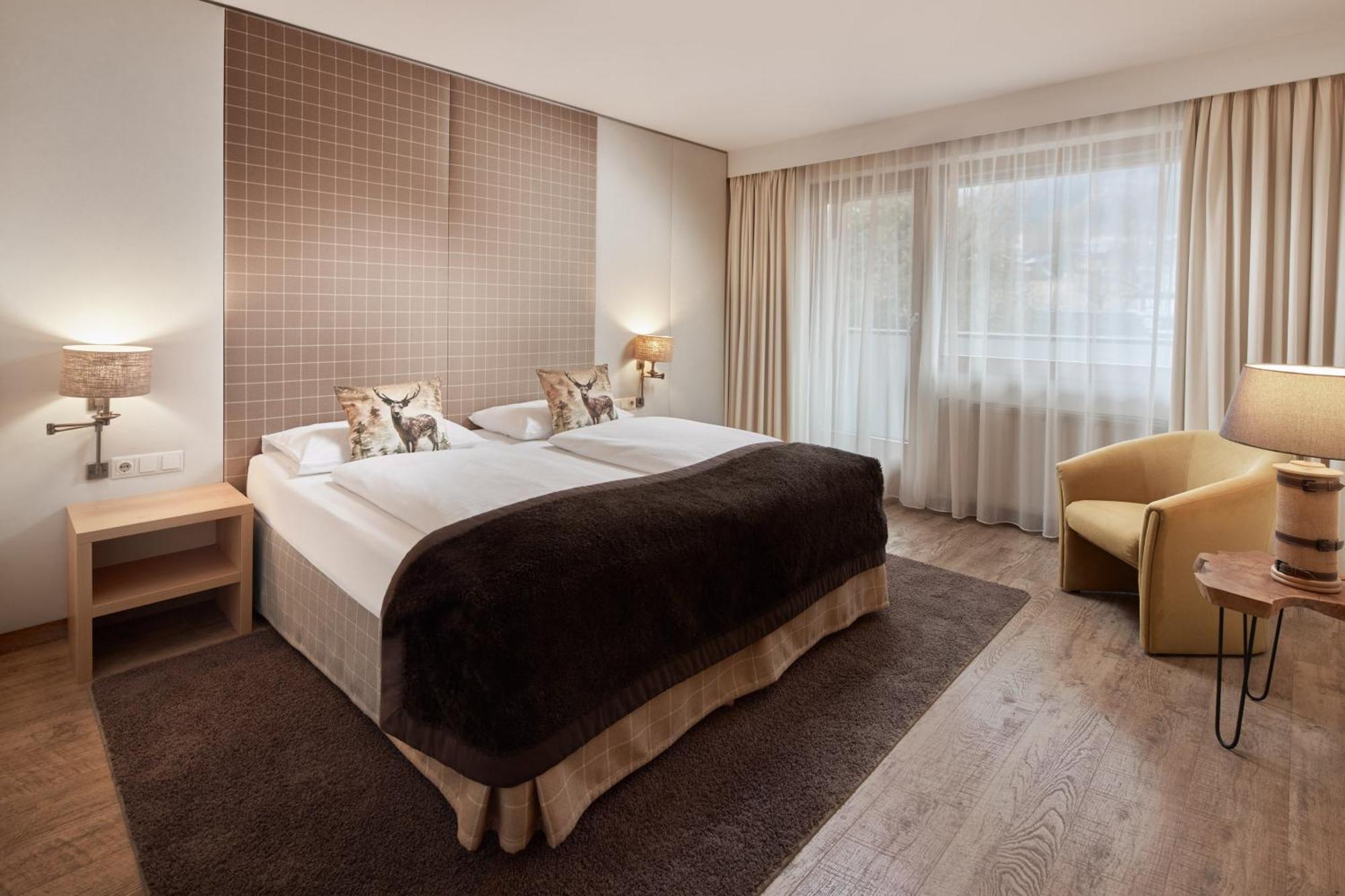 Deluxe Double Room with Balcony,1758520674:JPEG