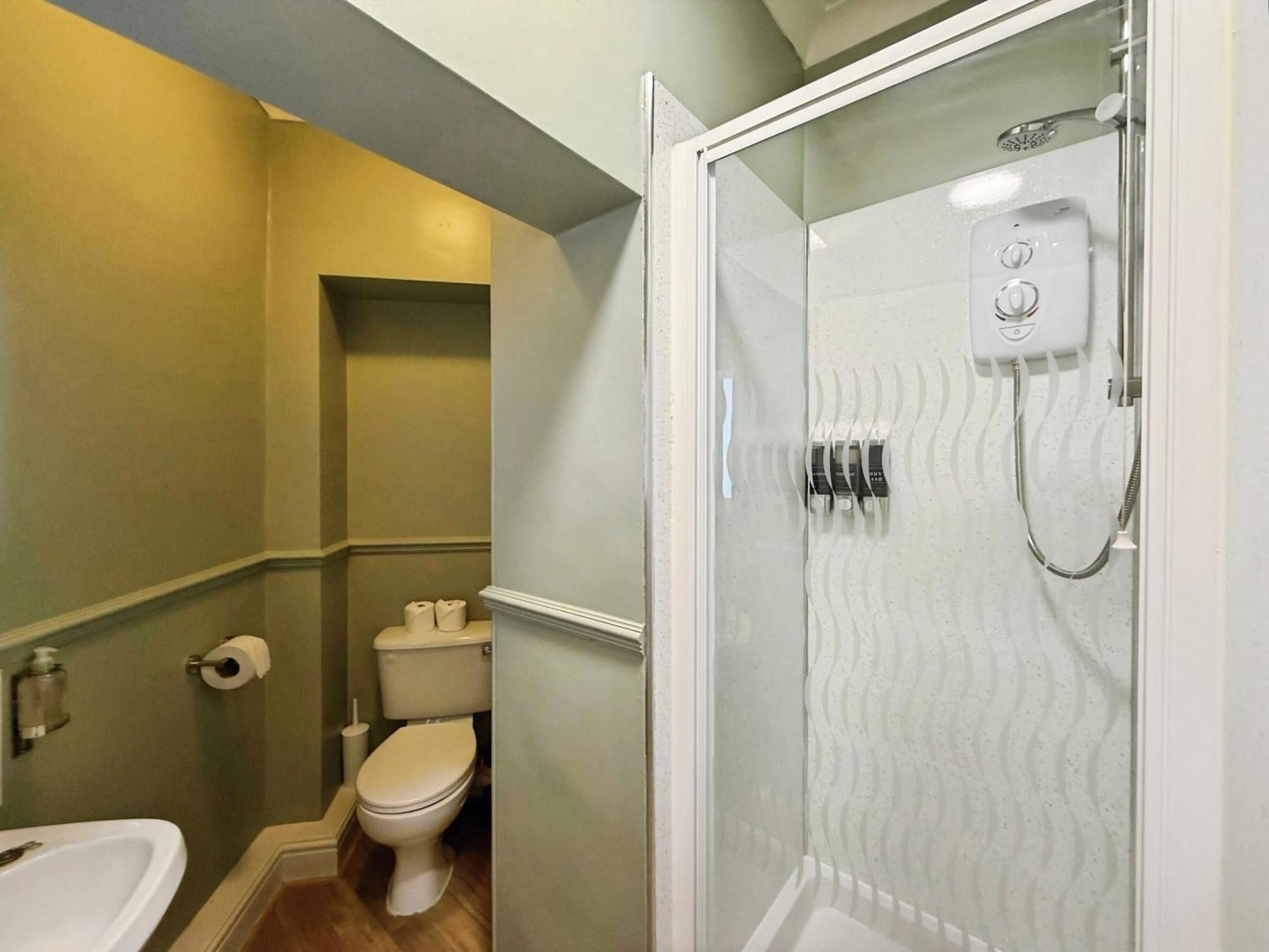 Double or Twin Room,1758835082:JPEG