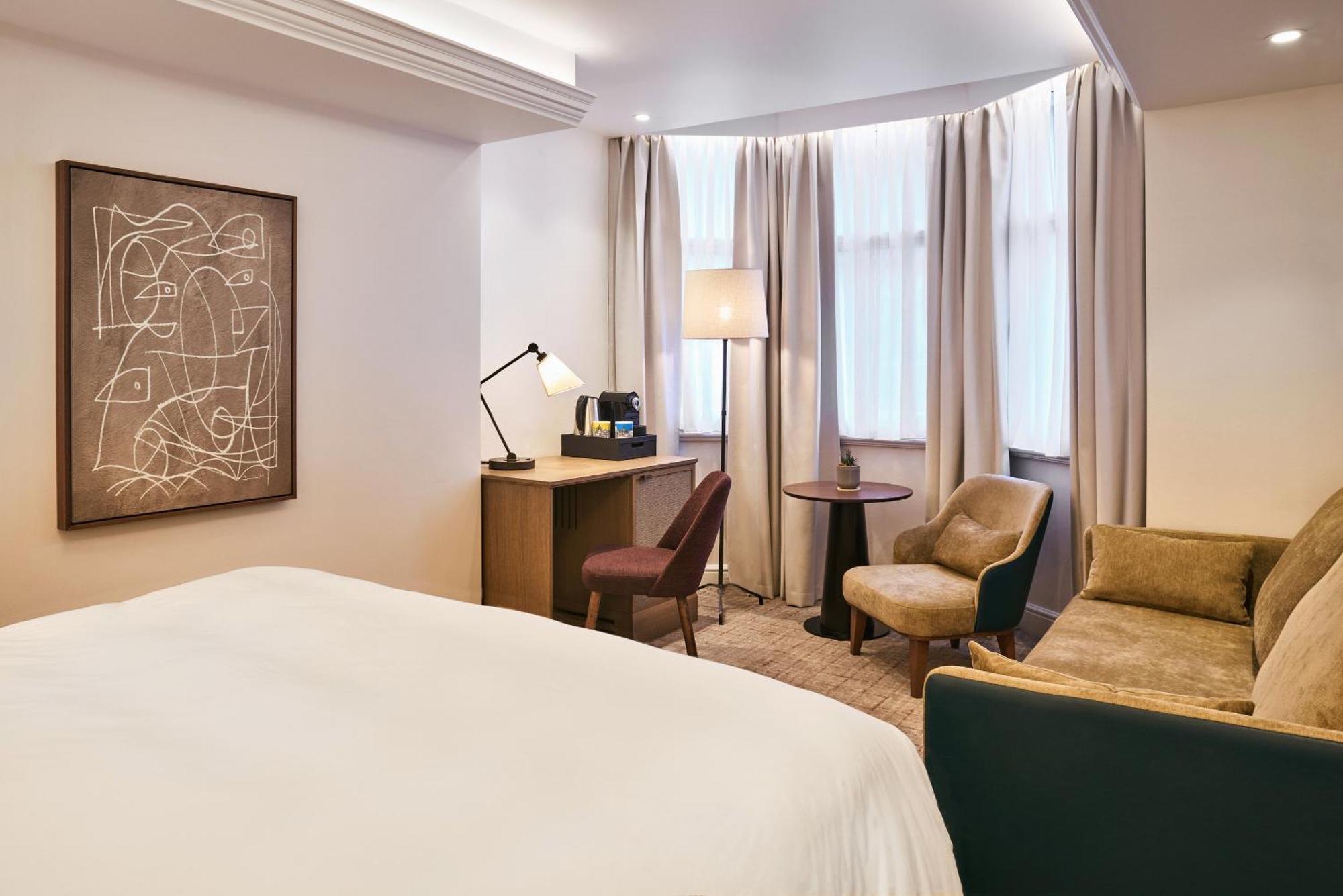 Premium Family Room