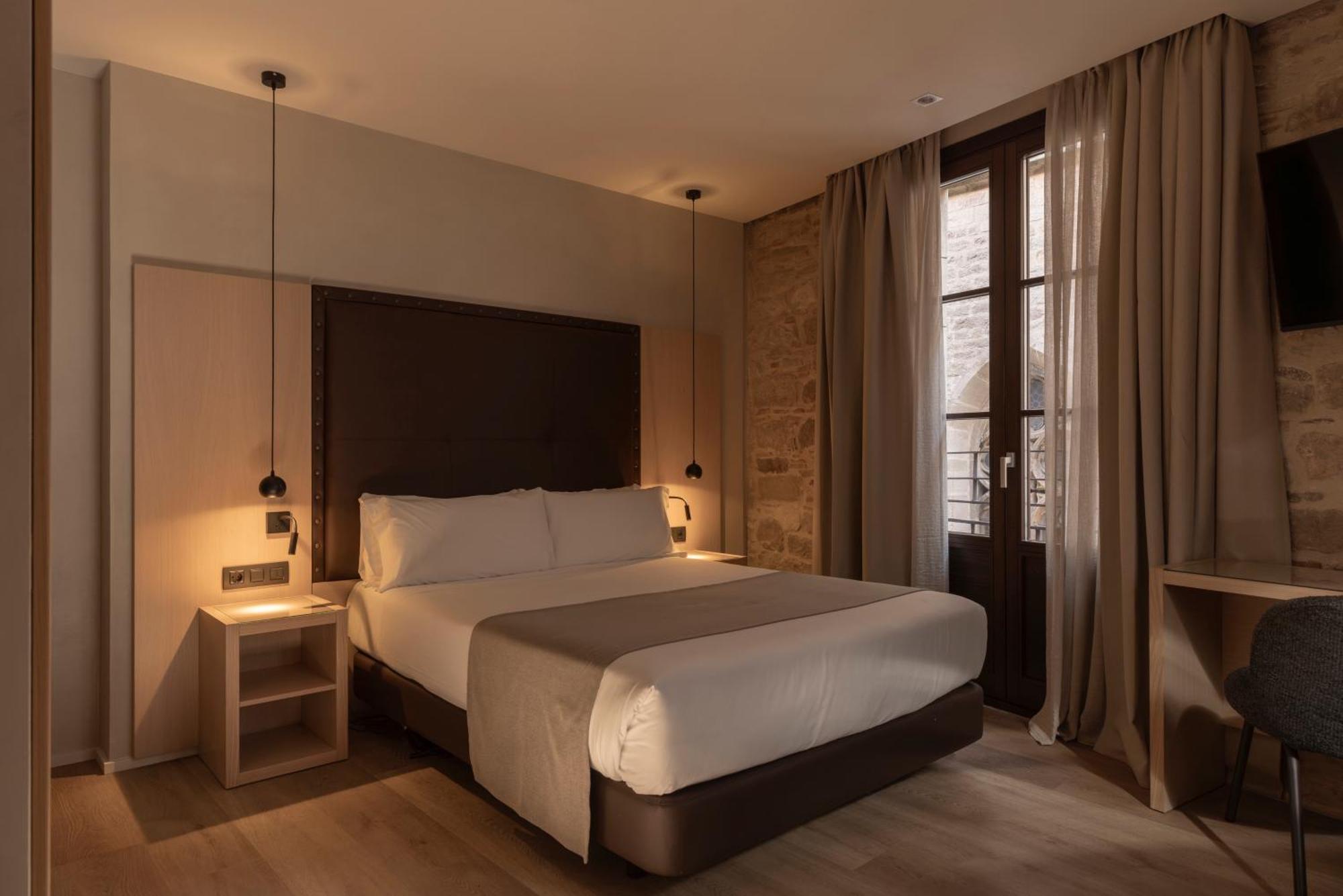 Superior Double or Twin Room,1765154030:JPEG