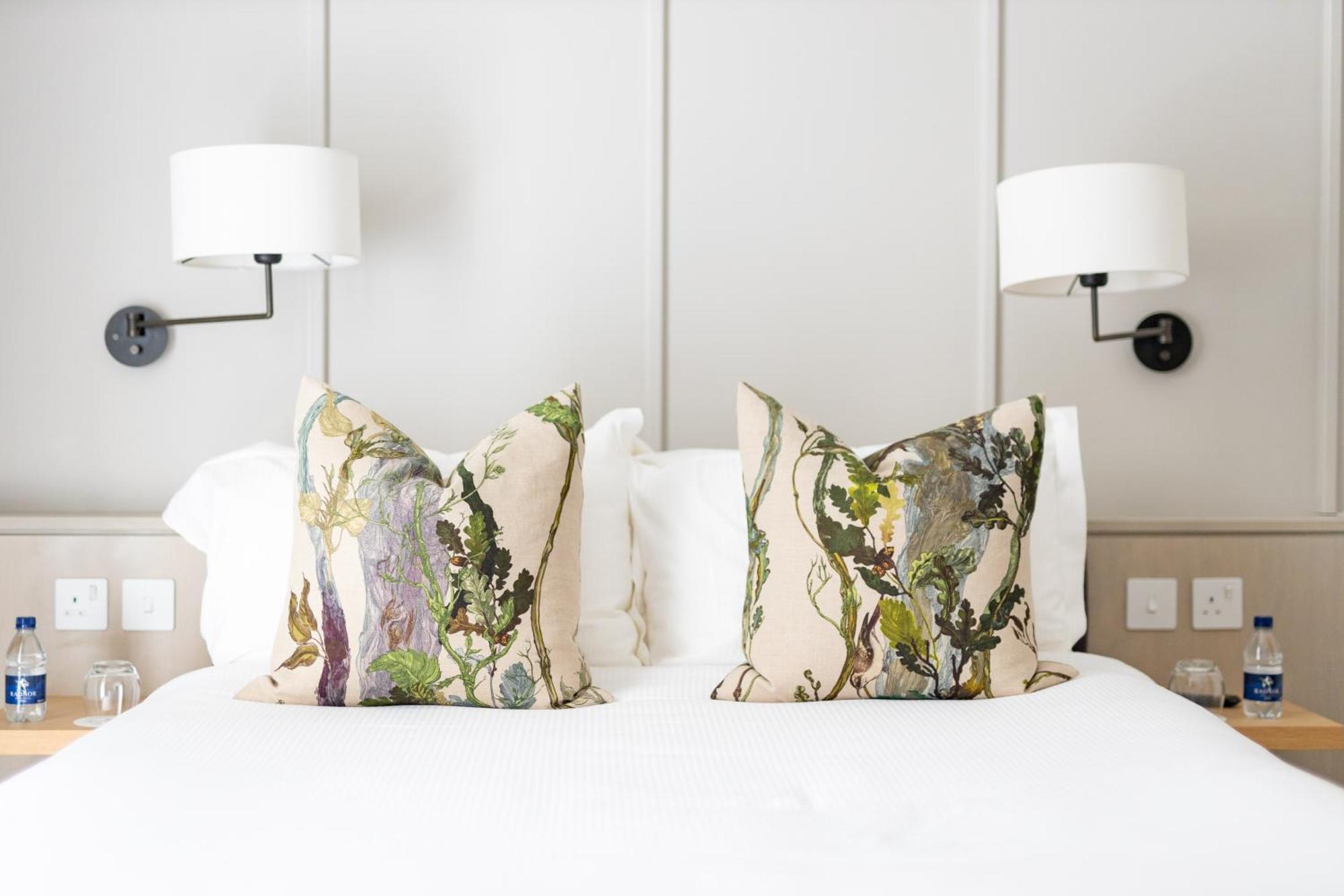 Eileen Power Signature Suites