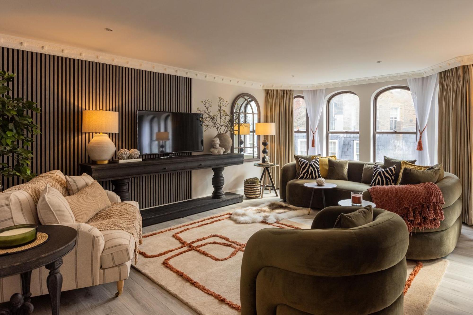 Executive Three-Bedroom Apartment