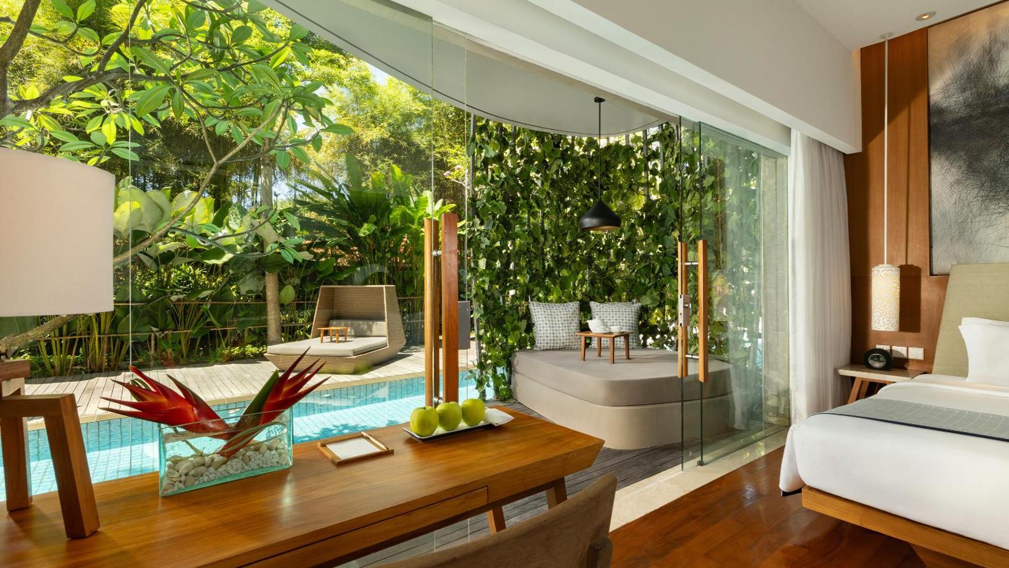 Impressive Lagoon Pool Suite Two Double Beds Butler Service