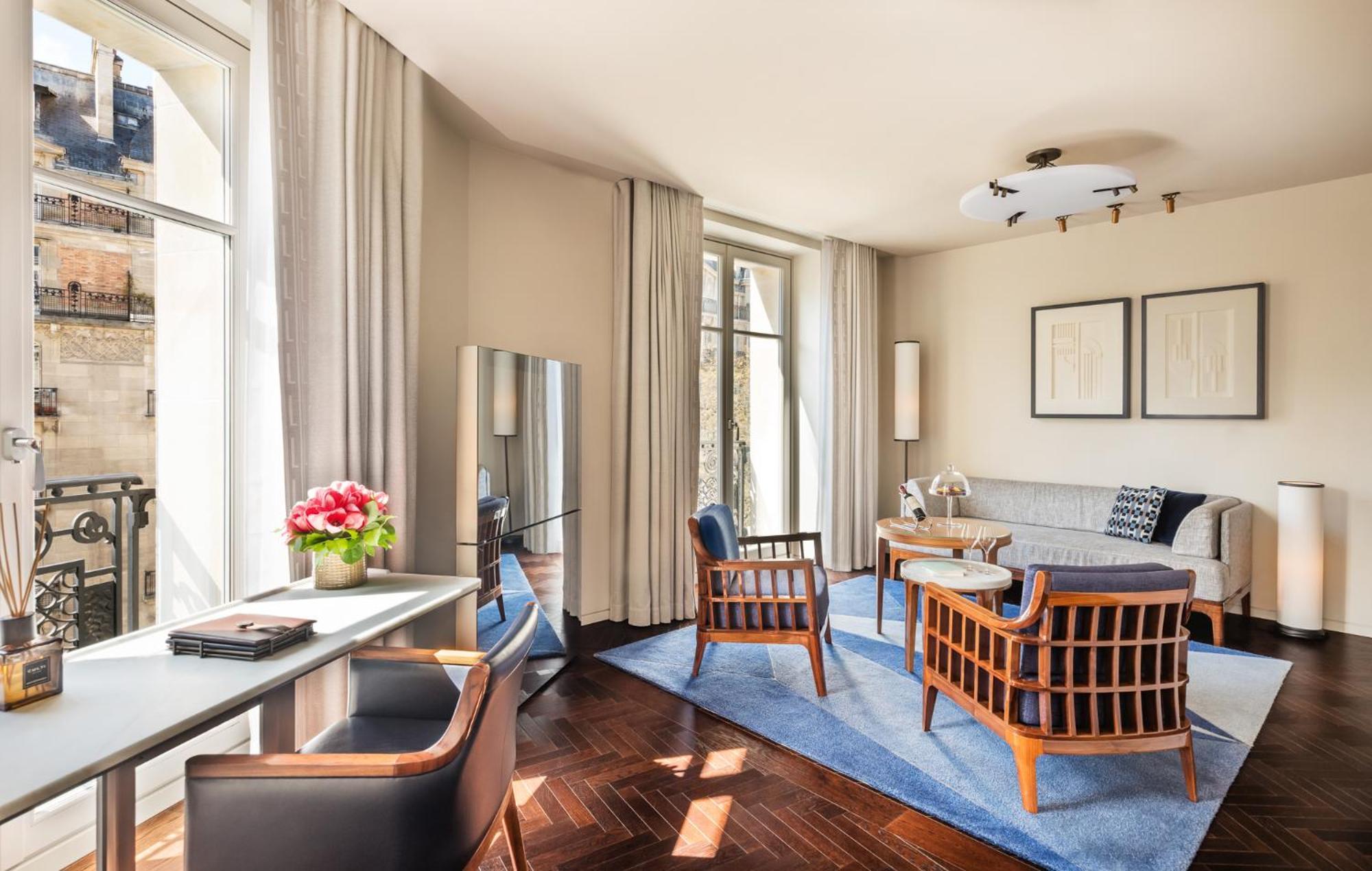 Deluxe Suite