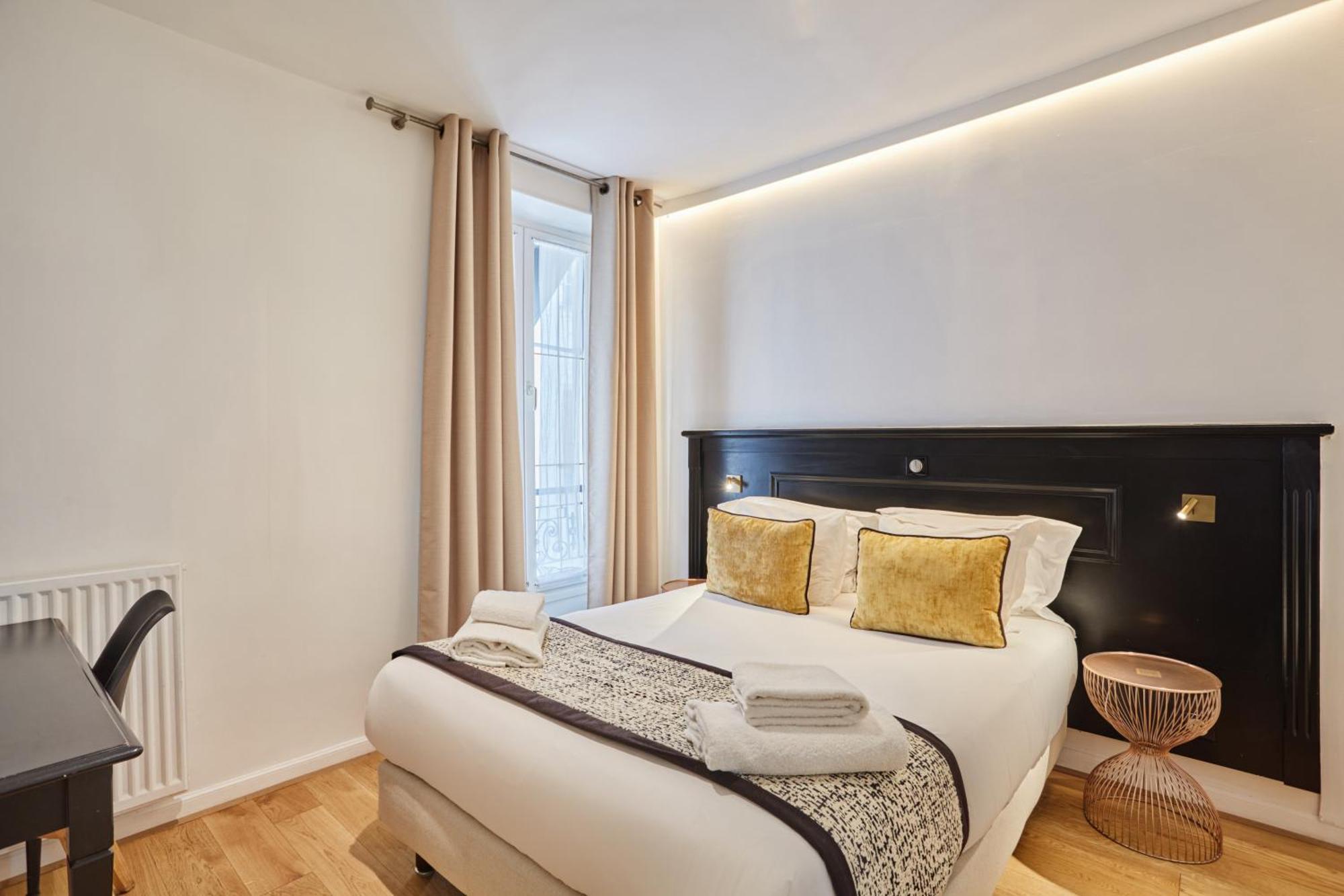 Double Room,1765572131:JPEG