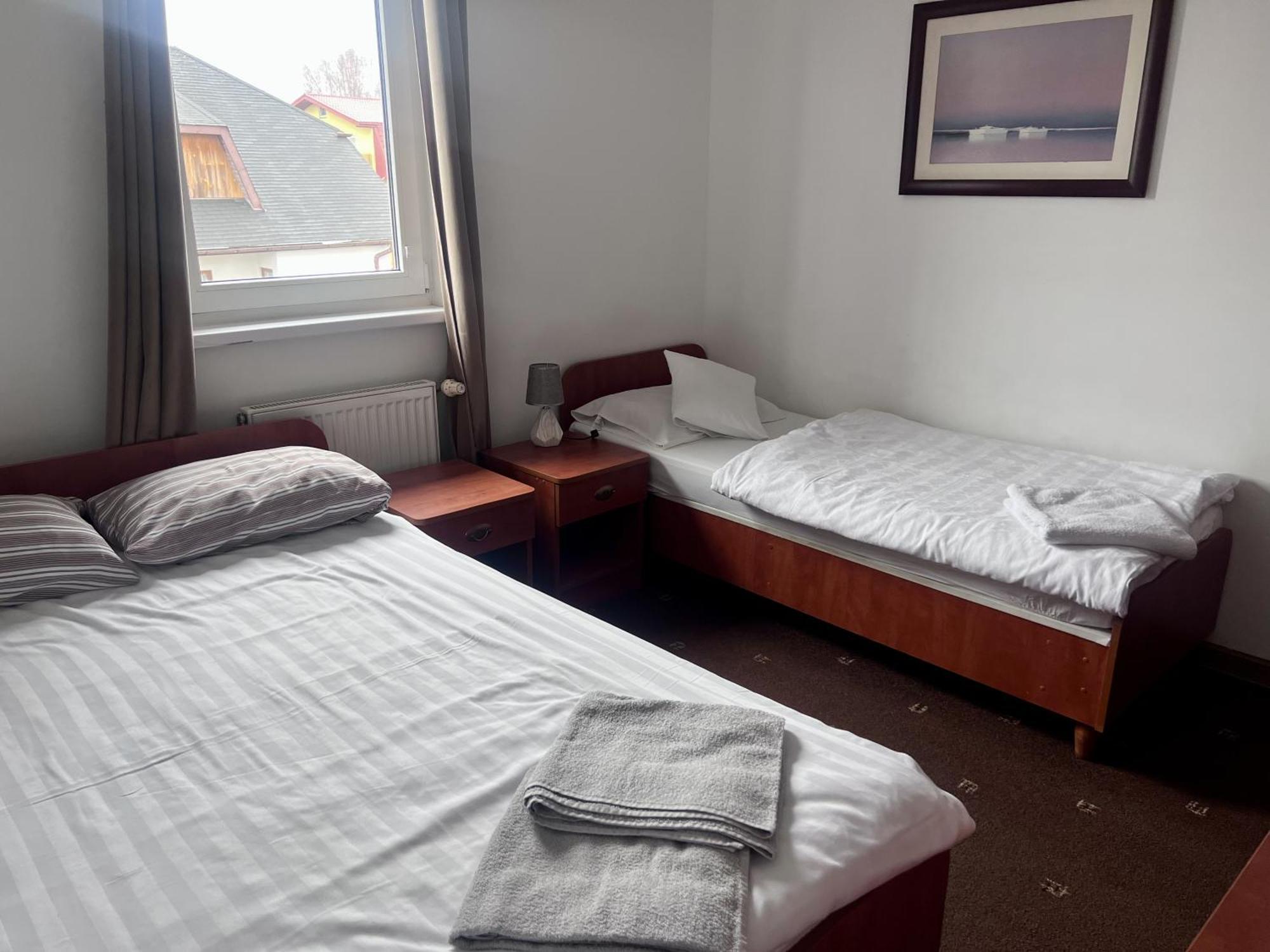 Trebäddsrum med eget badrum