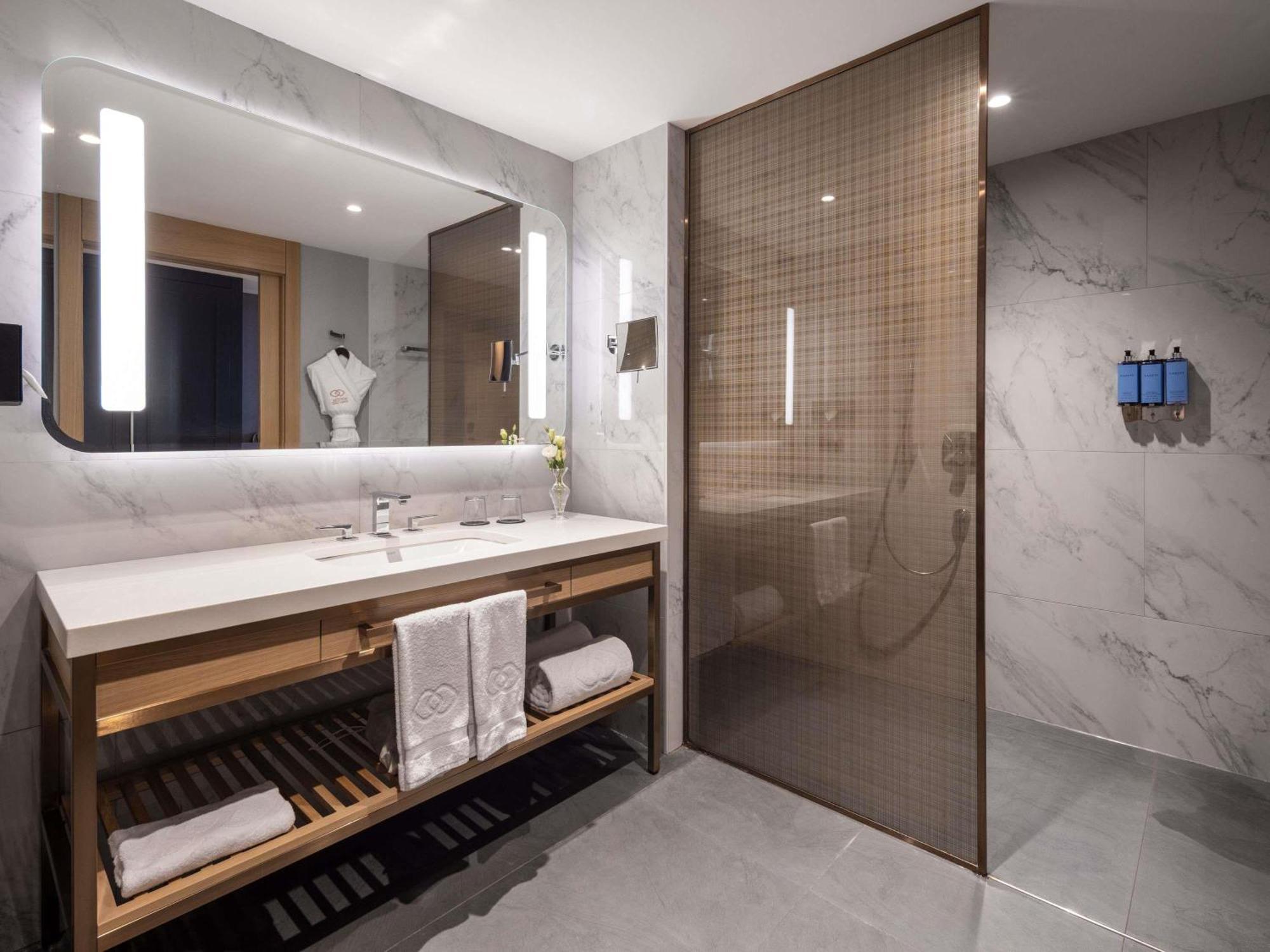 Luxury Twin Room with Bosphorus View,1765607836:JPEG