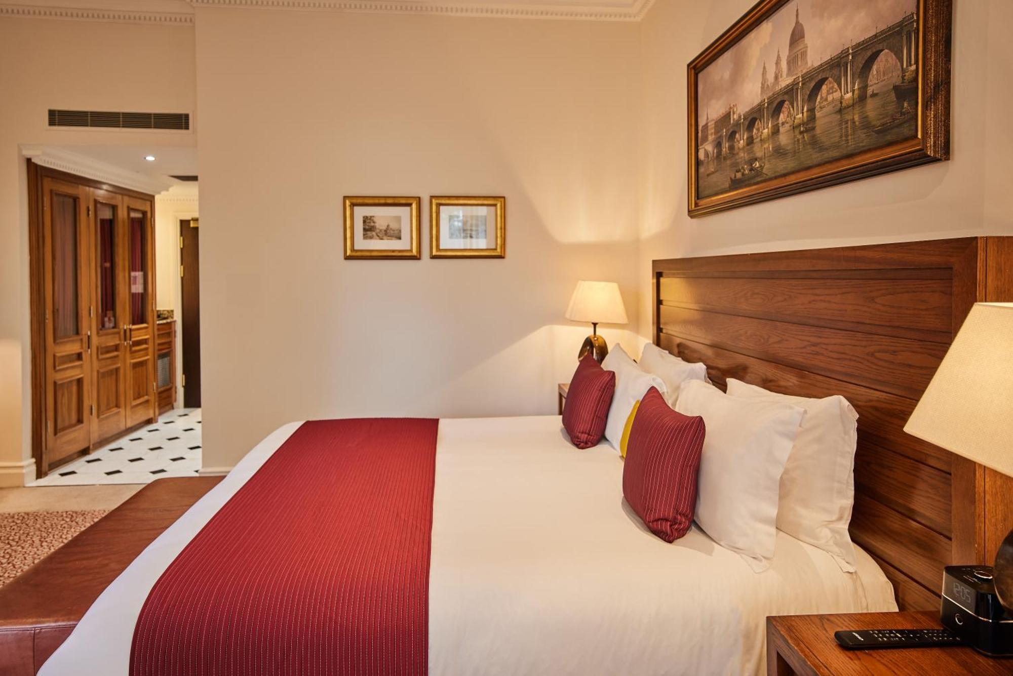 Garden View King Room