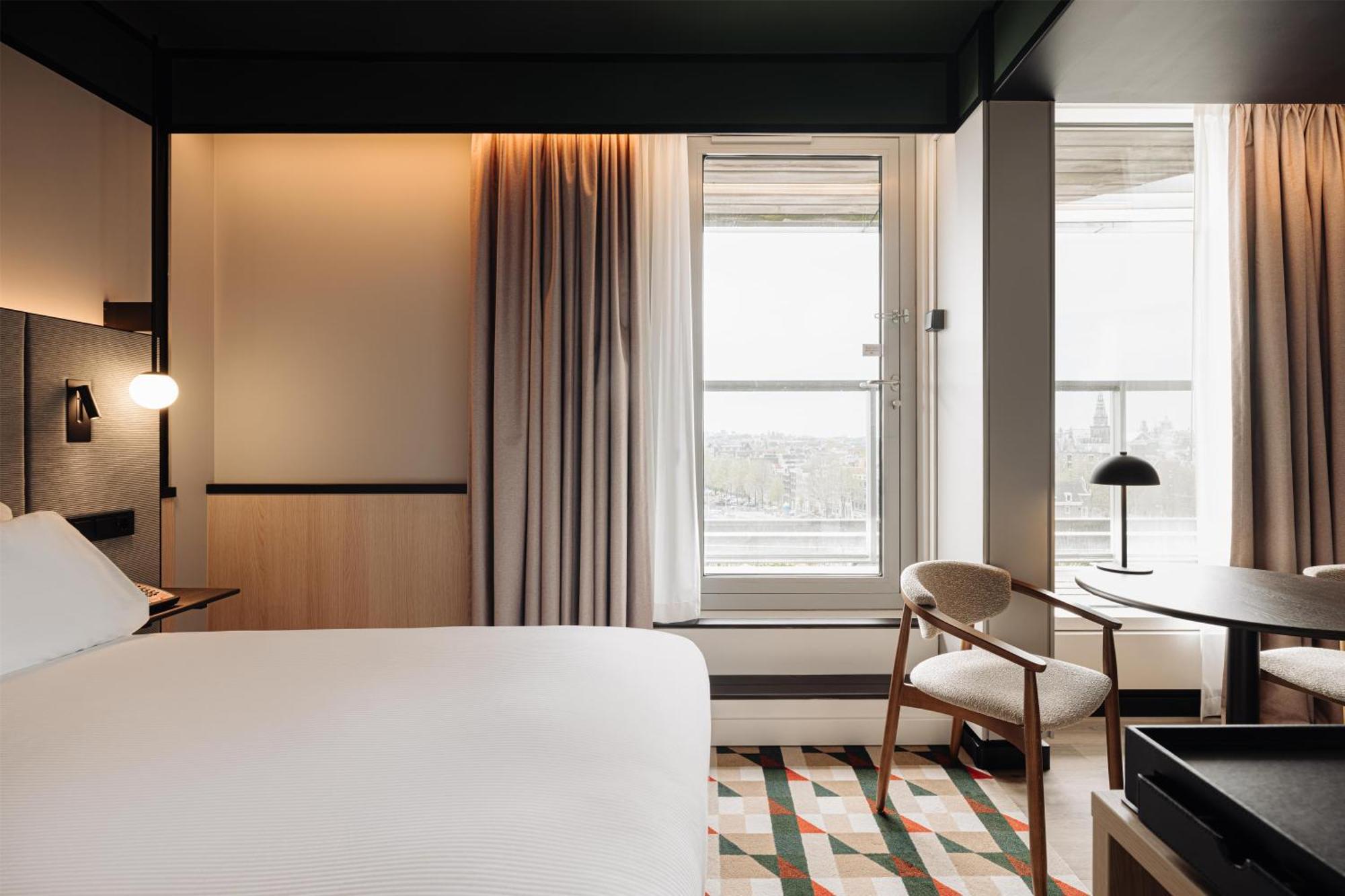 Deluxe Room Balcony City View