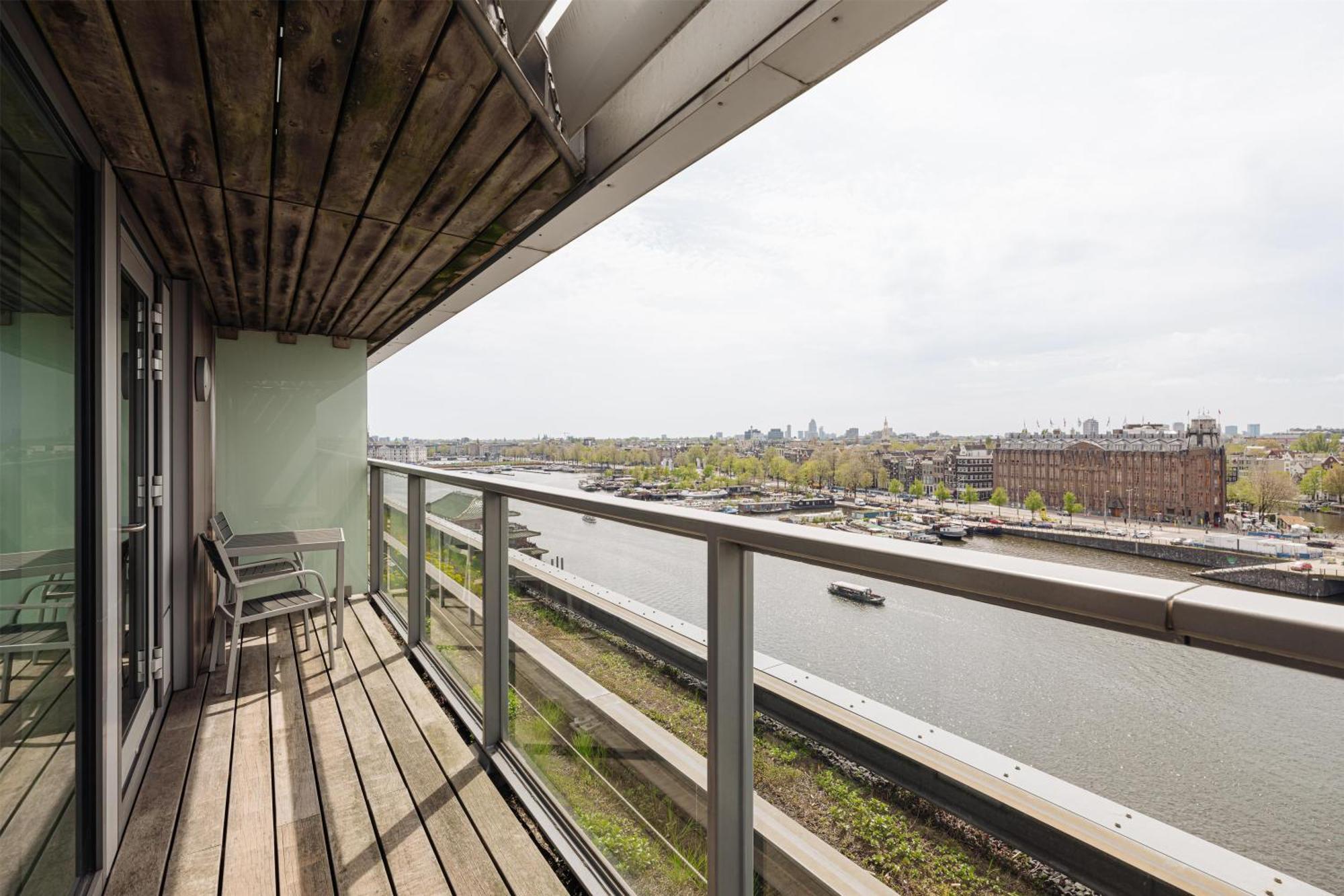 Deluxe Room Balcony City View