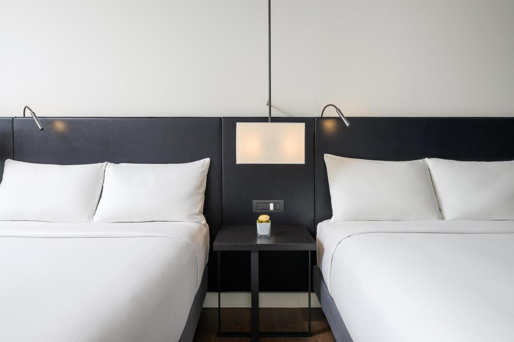 Tvåbäddsrum Deluxe med utsikt över innergården