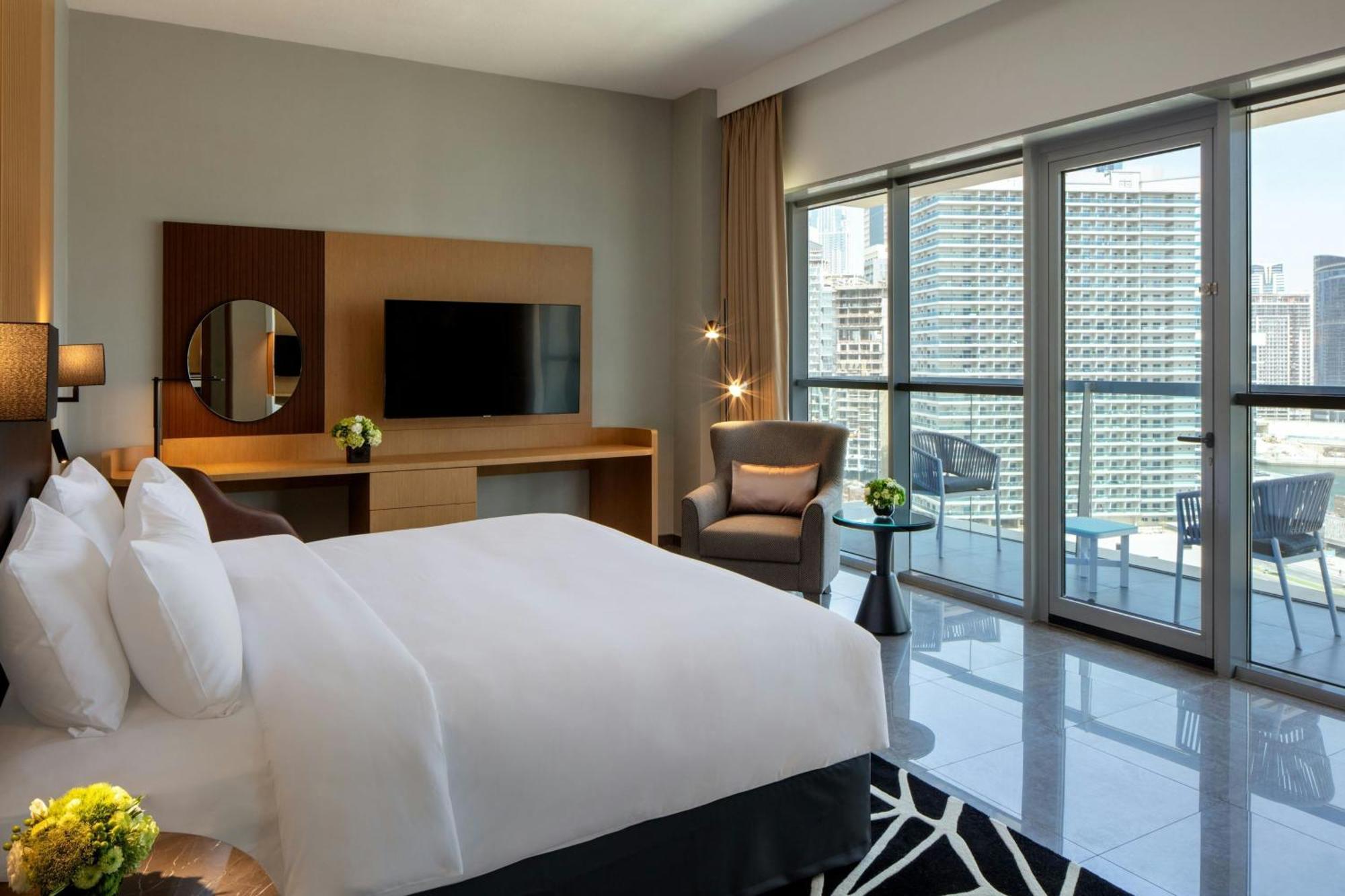 One-Bedroom Executive King Suite Balcony
