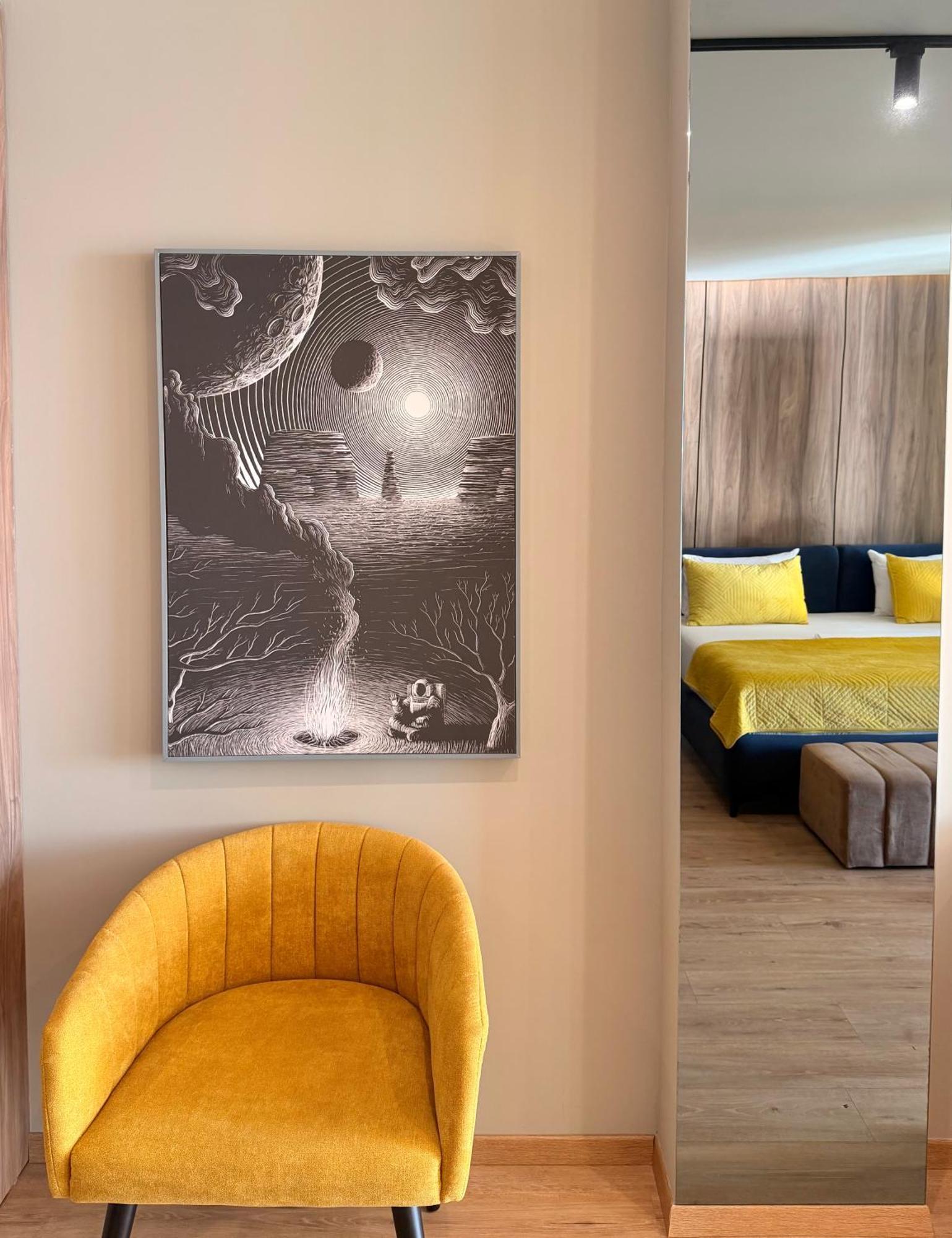 Deluxe Family Room