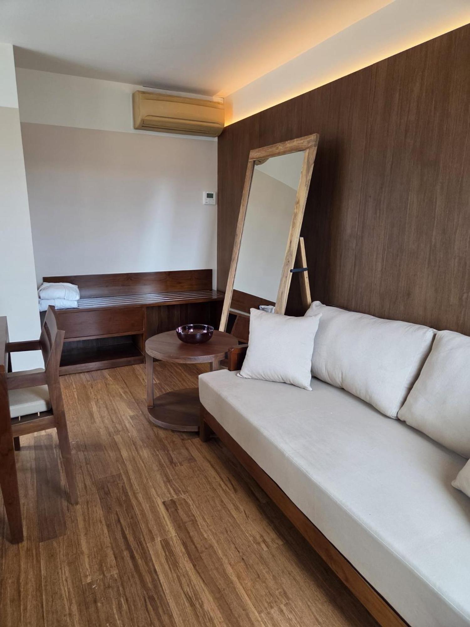 Suite Balcony