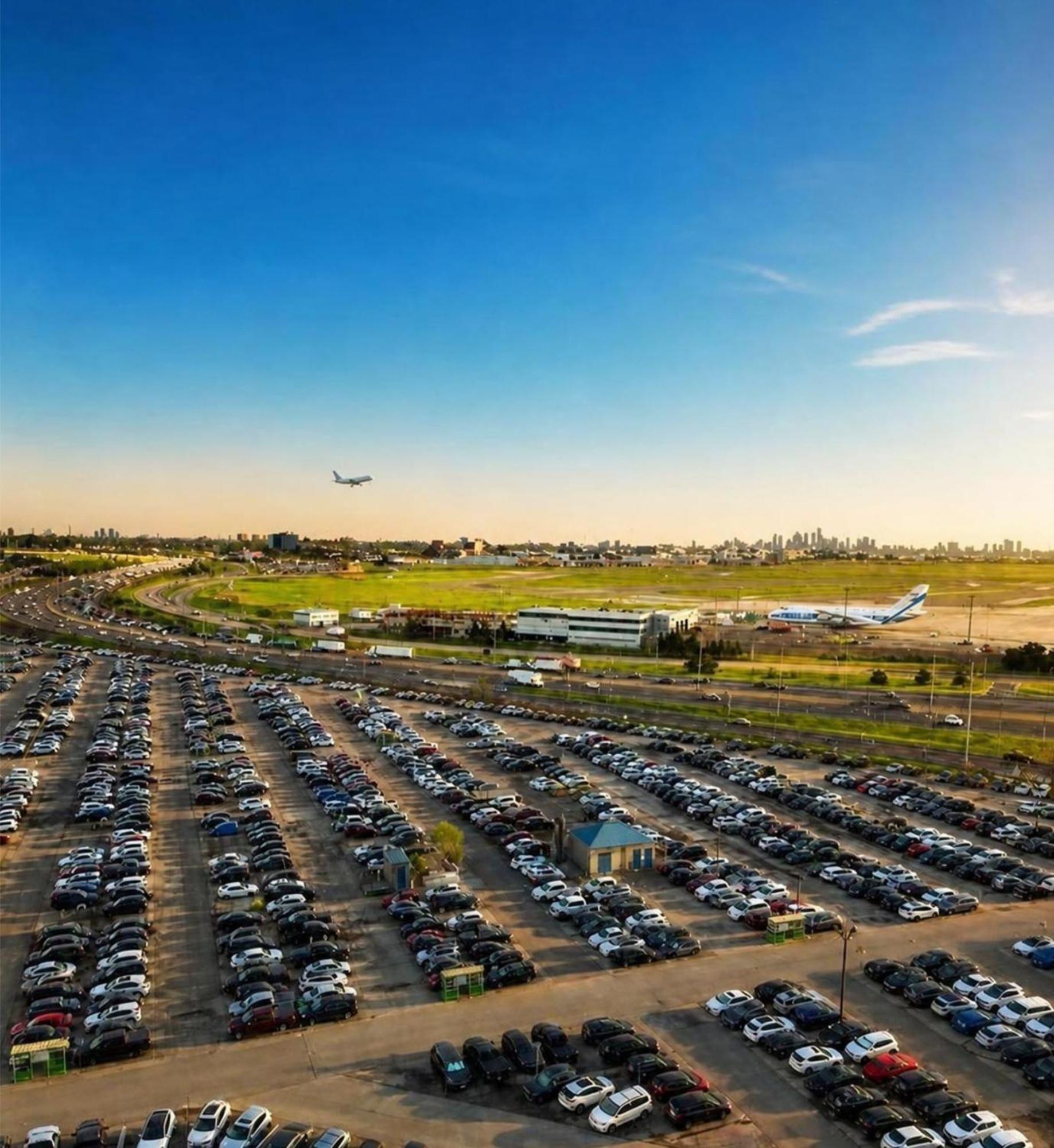 King Room Airport View
