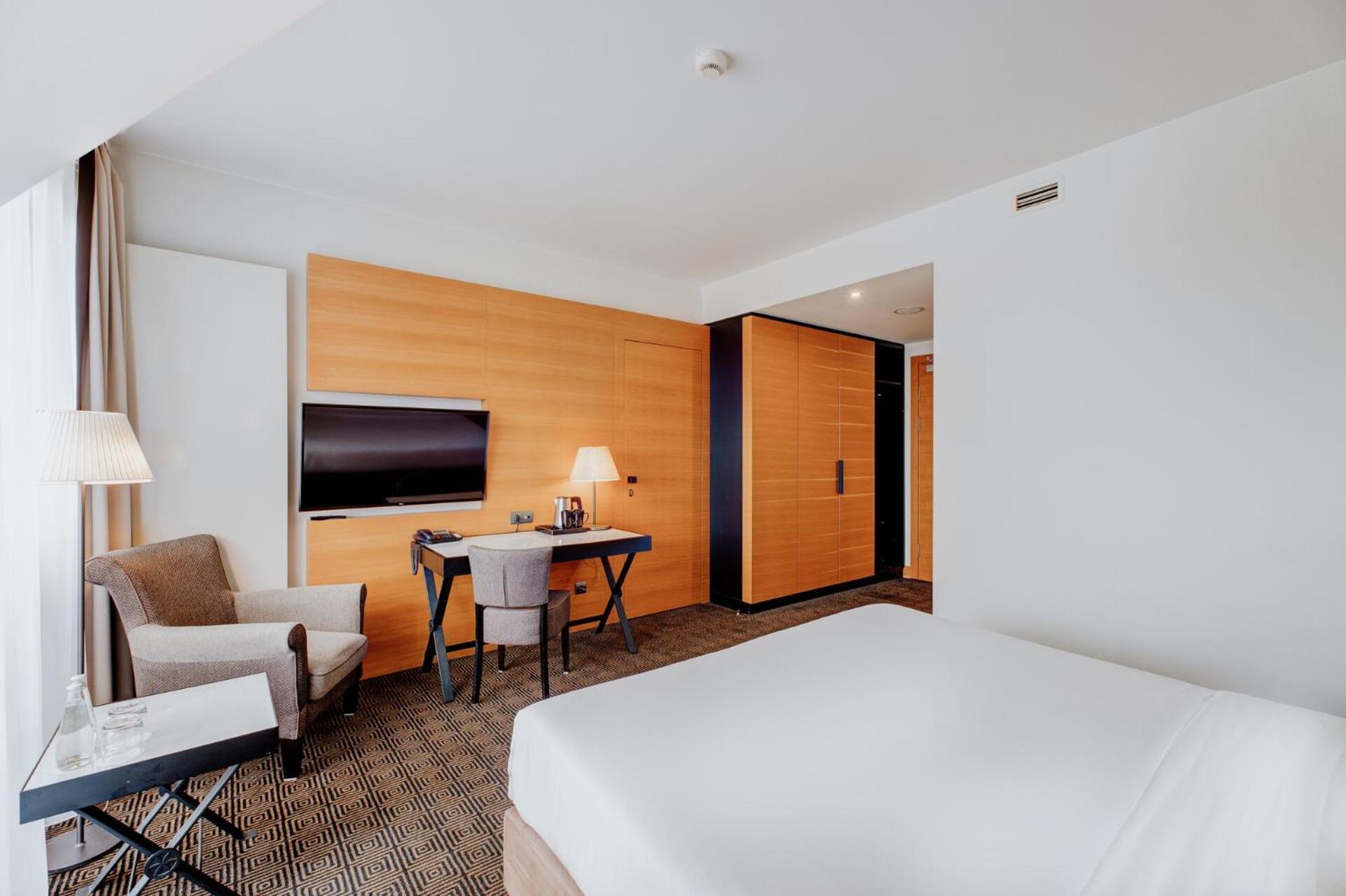 Standard Double or Twin Room Balcony