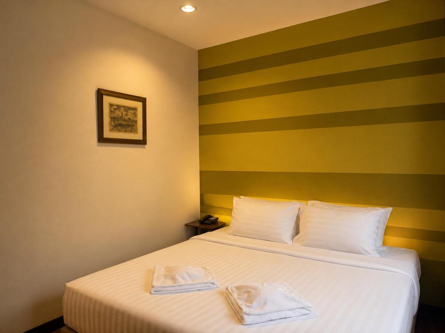 Standard Double Room,1770845758:JPEG