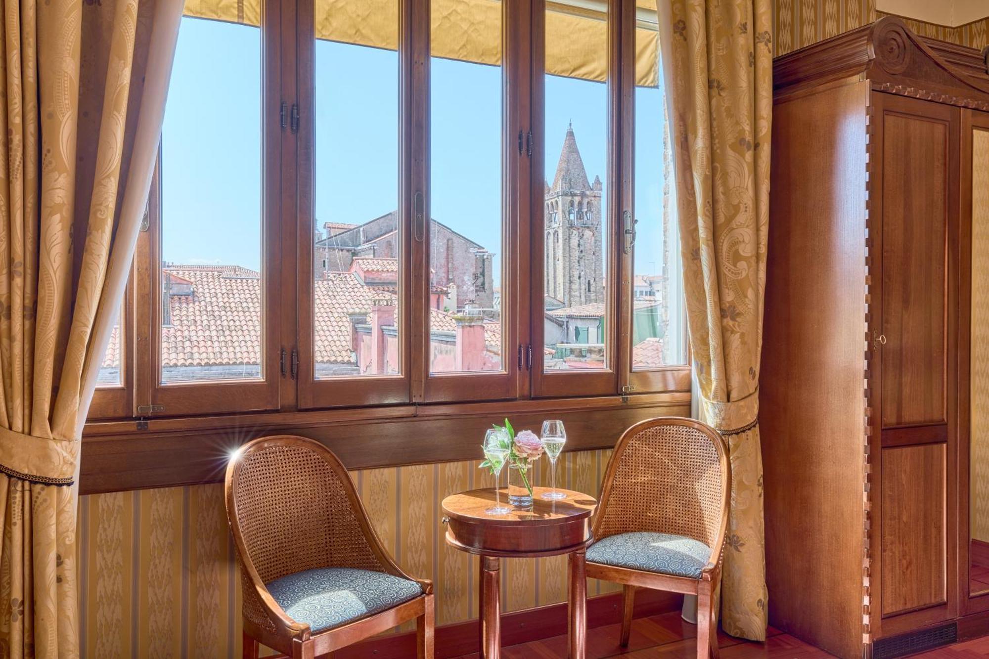 Deluxe Triple Room Full