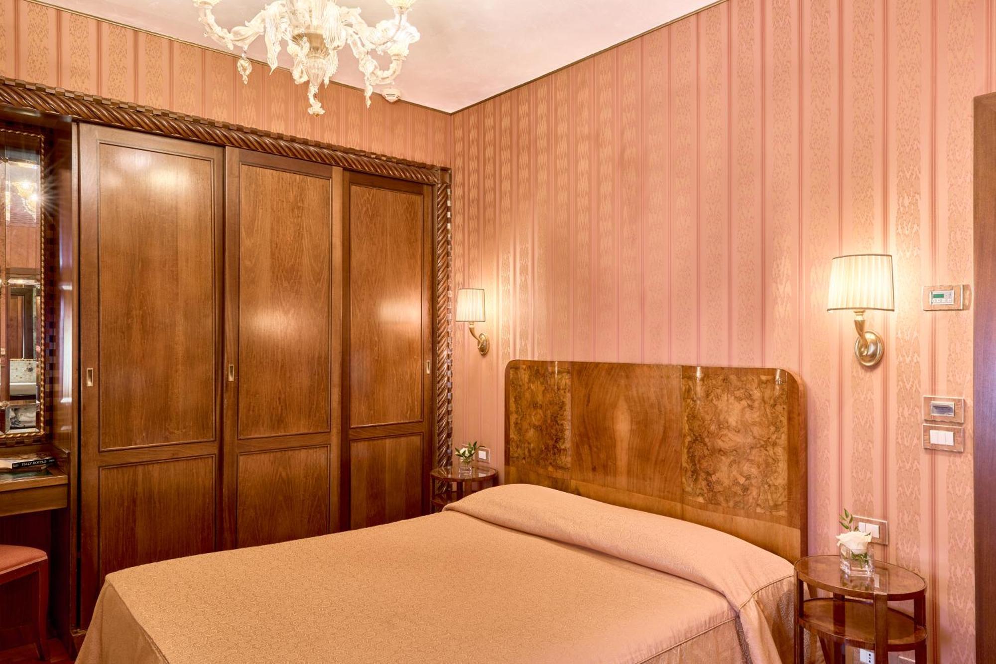 Deluxe Triple Room Full