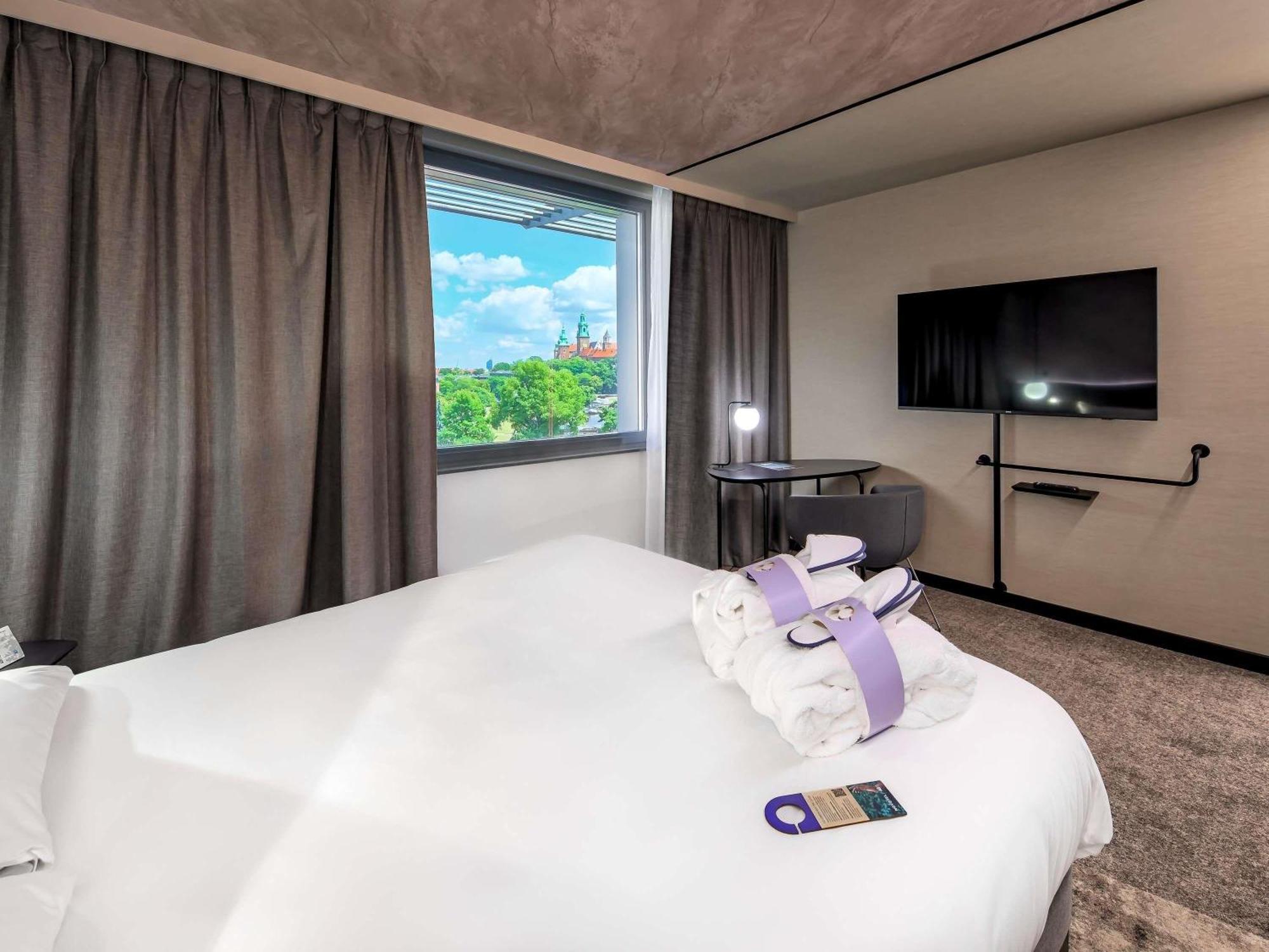 Juniorsuite med queen-size-seng og sovesofa