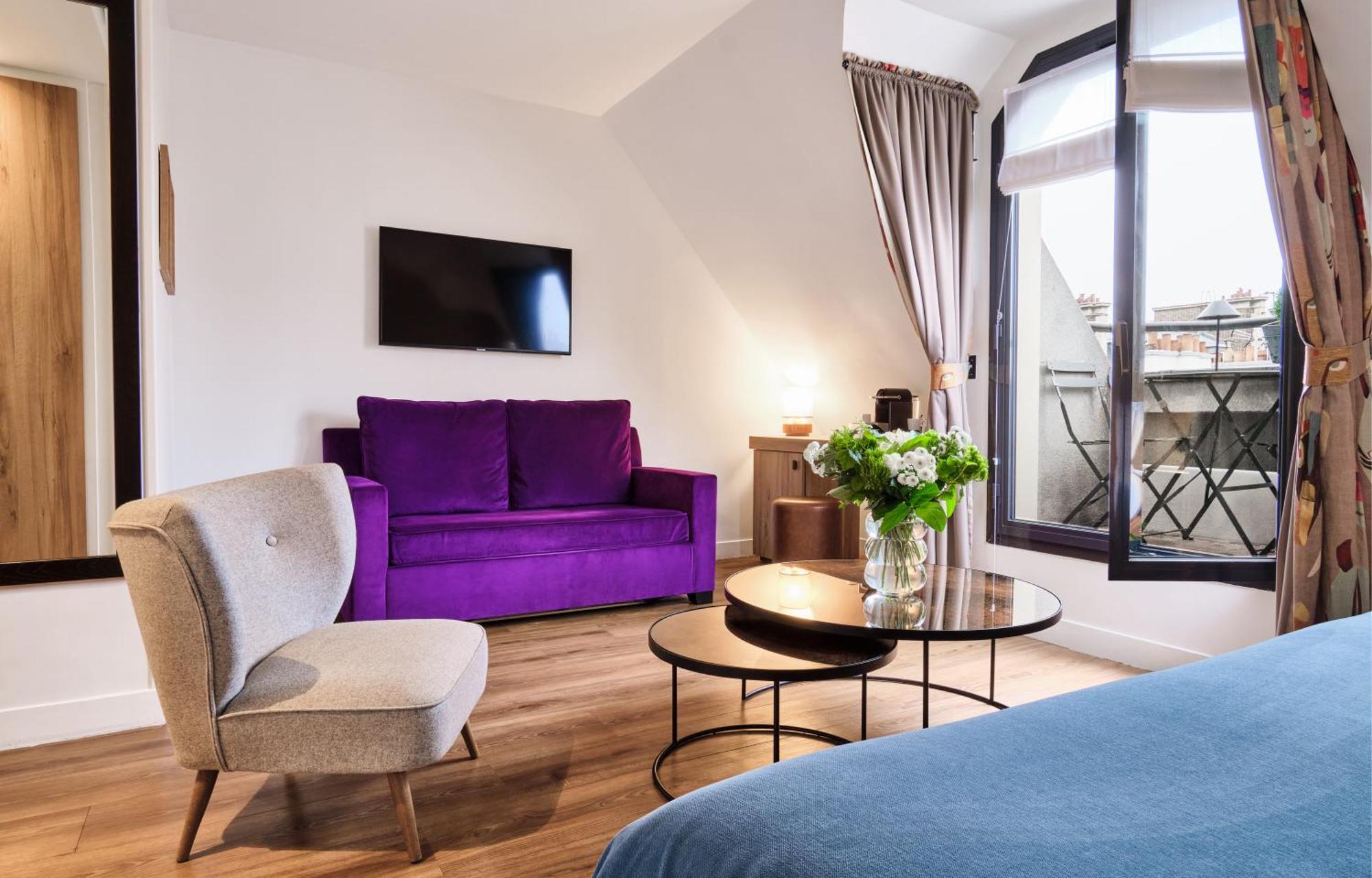 Junior Suite Eiffel Tower View