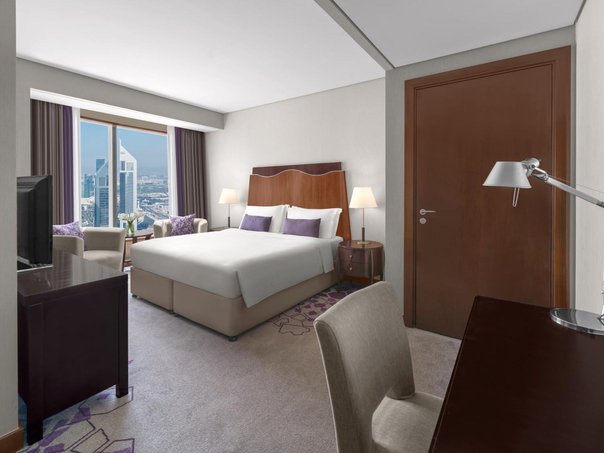 Guest Room High Floor – King